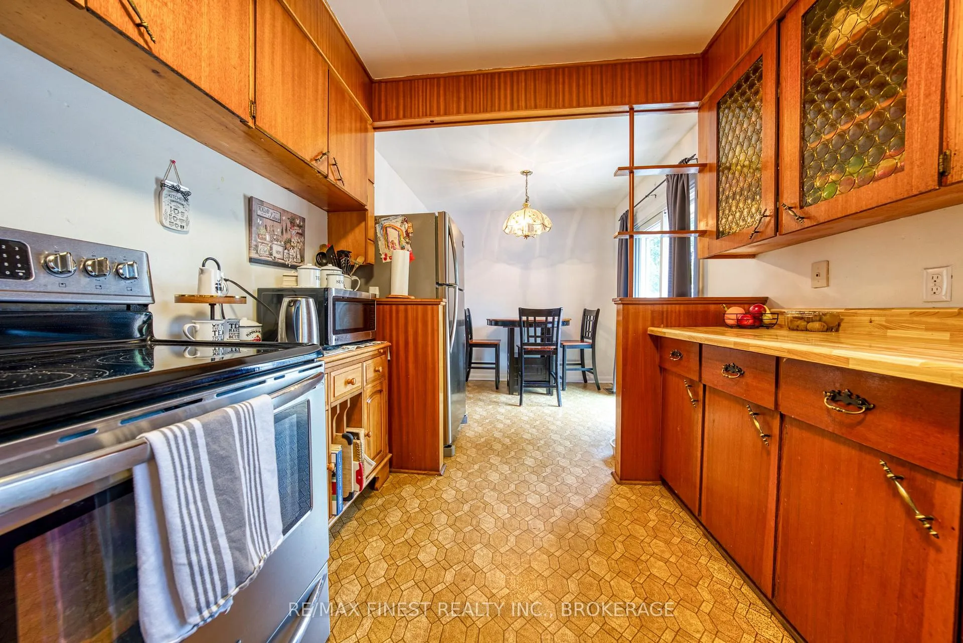 Photo 13 of 107 Casterton Avenue, Kingston, Central City West — HOMEH