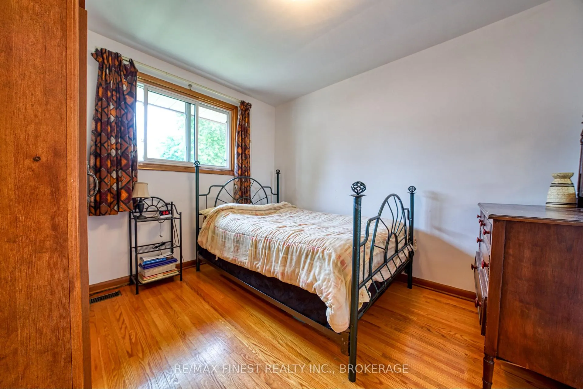 Photo 16 of 107 Casterton Avenue, Kingston, Central City West — HOMEH
