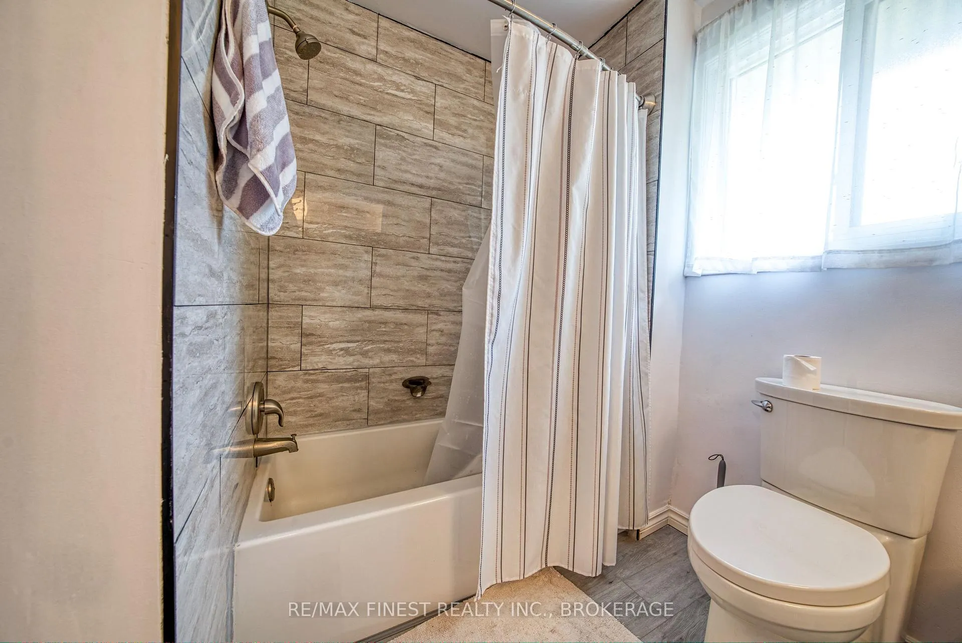 Photo 18 of 107 Casterton Avenue, Kingston, Central City West — HOMEH