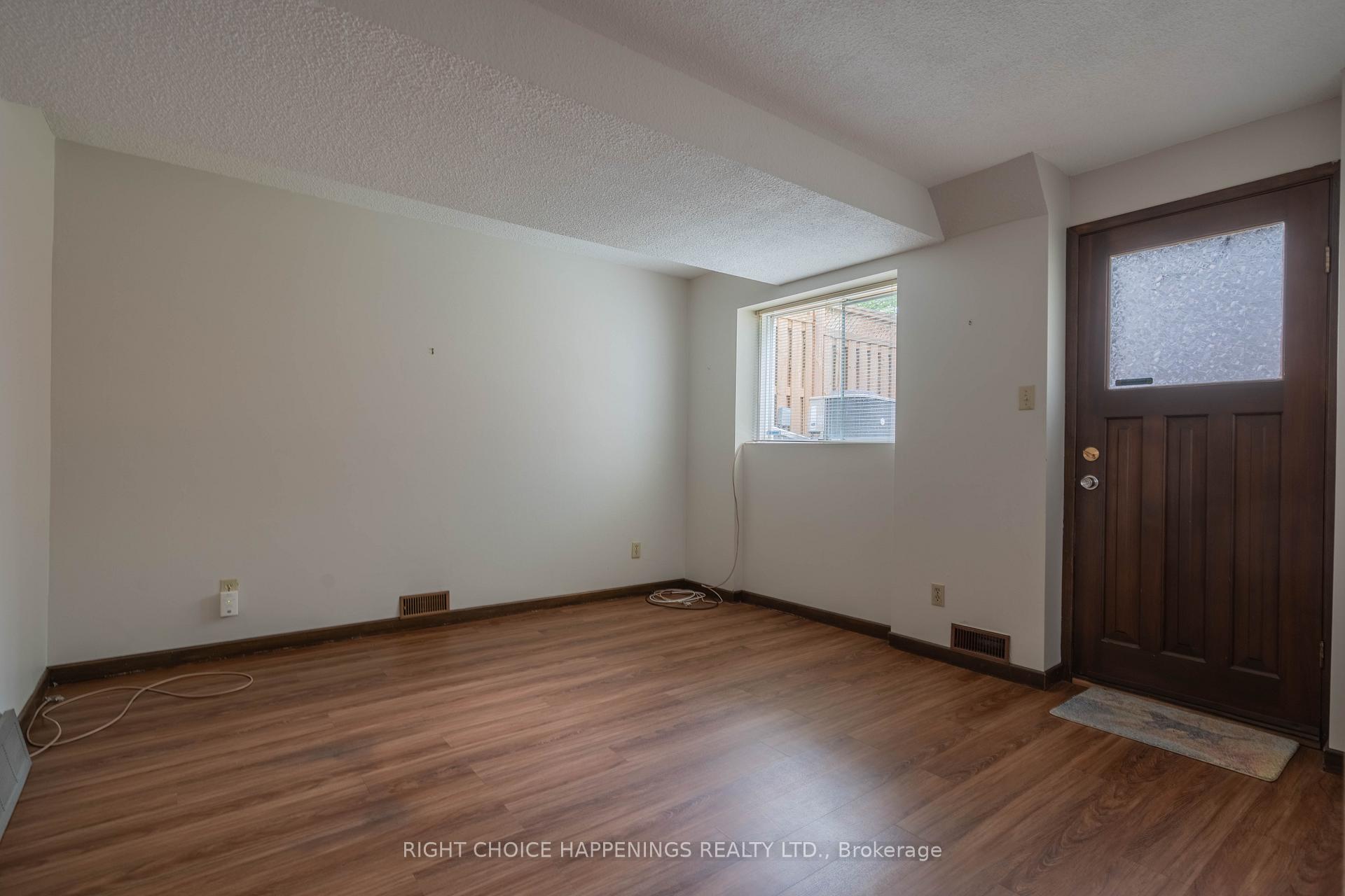 Photo 9 of 104 Albert Street, St. Catharines, Downtown — HOMEH