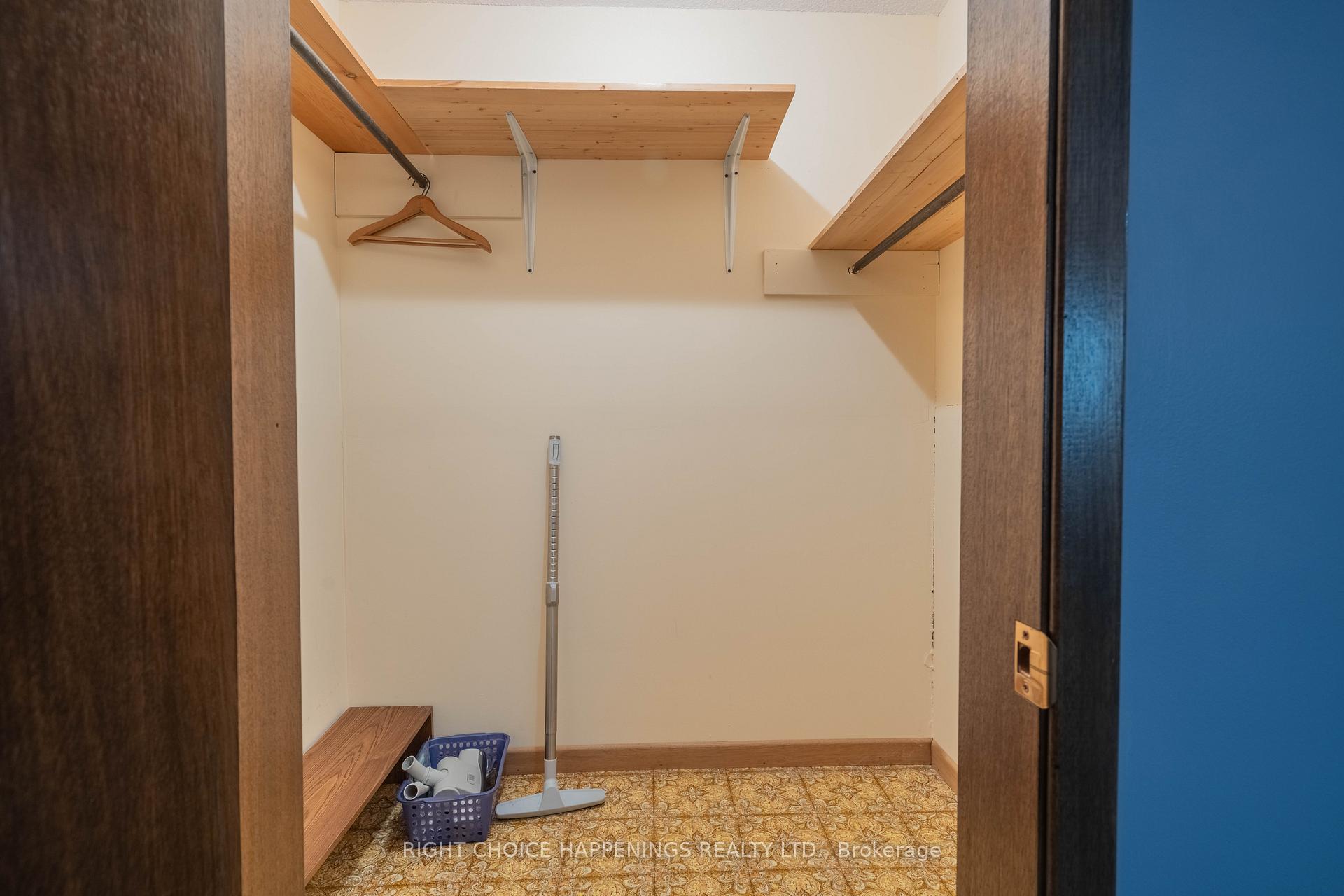 Photo 12 of 104 Albert Street, St. Catharines, Downtown — HOMEH