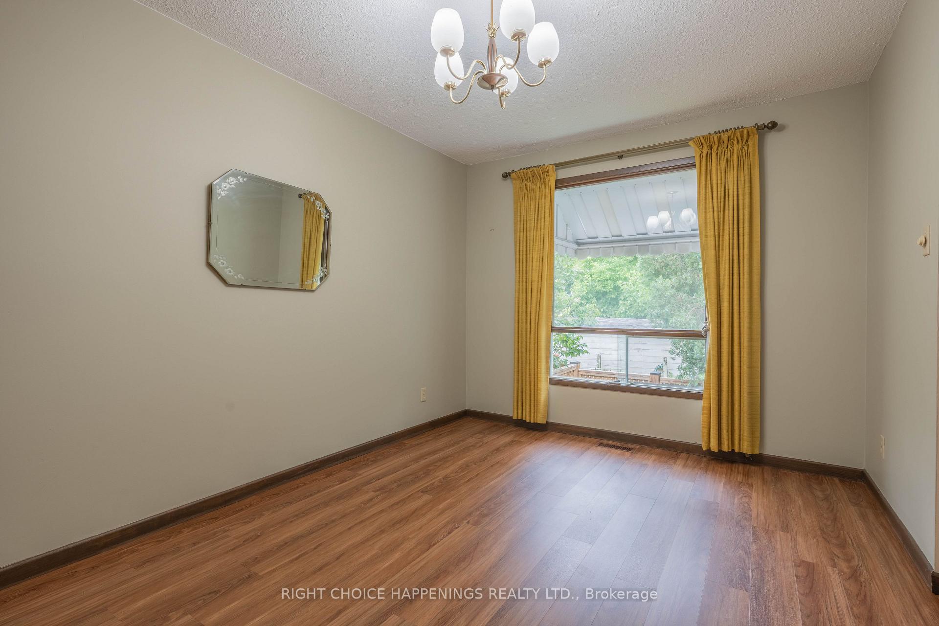 Photo 16 of 104 Albert Street, St. Catharines, Downtown — HOMEH