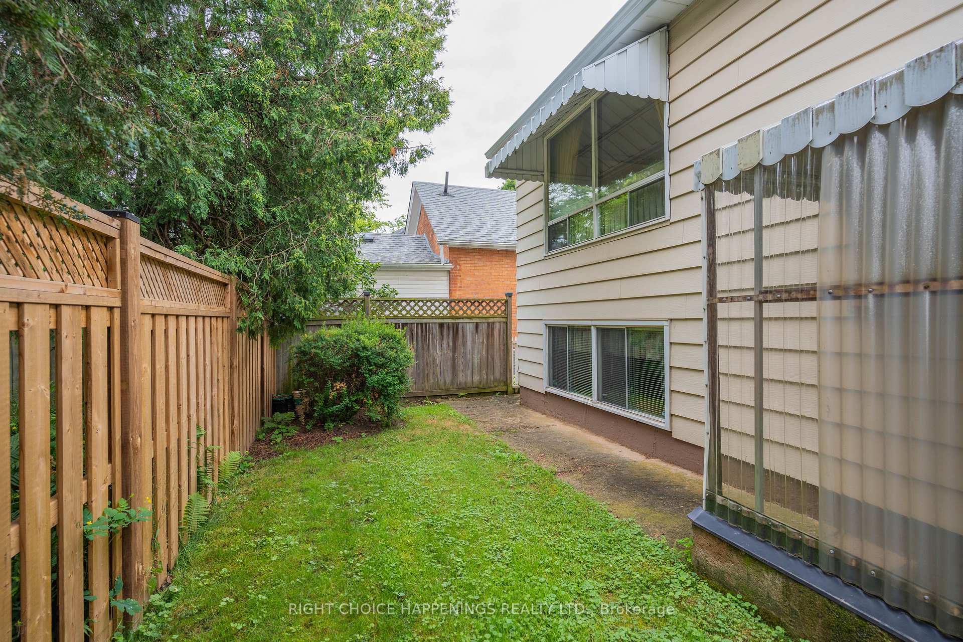 Photo 18 of 104 Albert Street, St. Catharines, Downtown — HOMEH