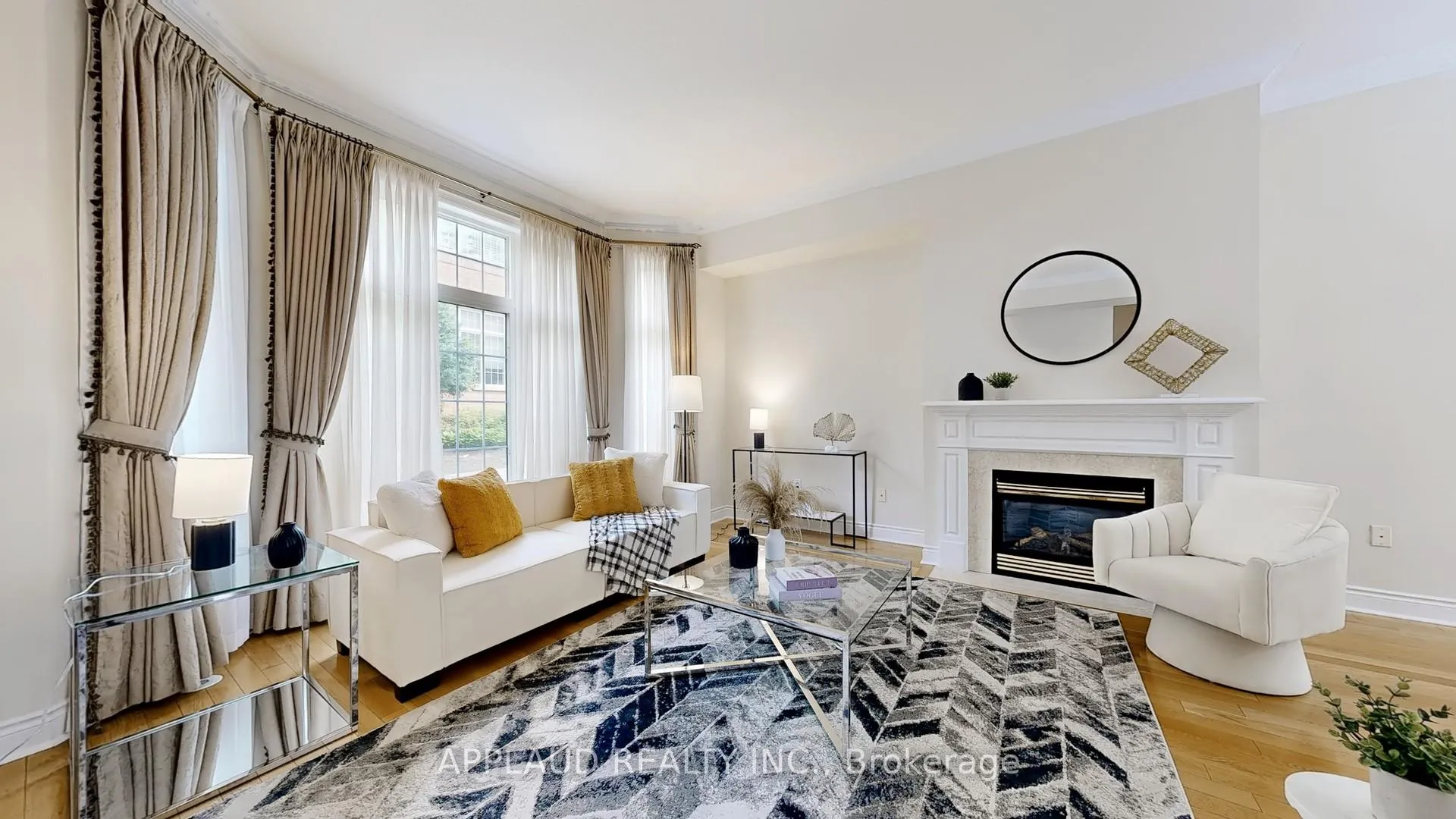 Photo 15 of 75 Legends Way, Markham, Unionville — HOMEH