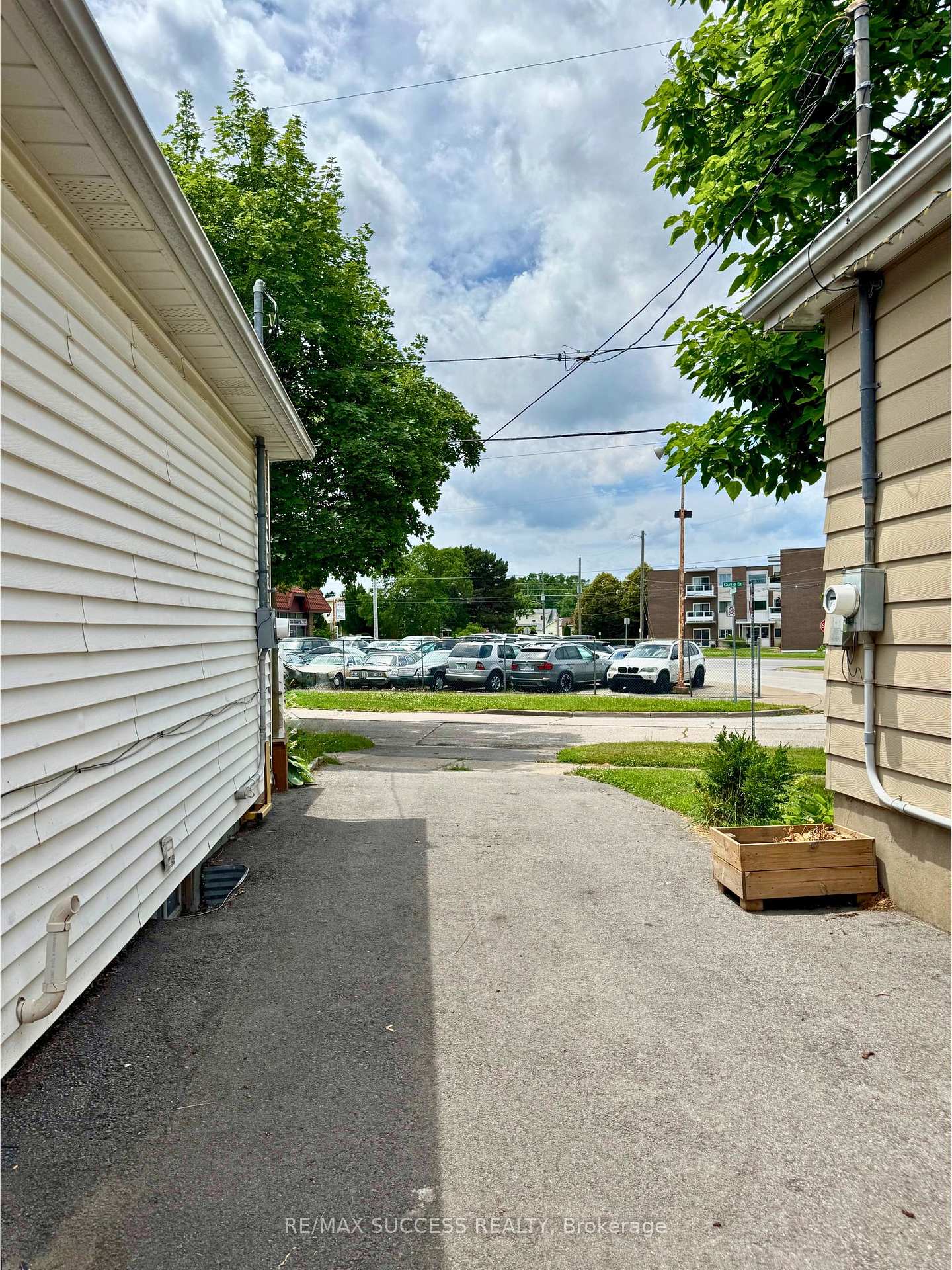 Photo 20 of 78 Currie Street, St. Catharines, Facer — HOMEH