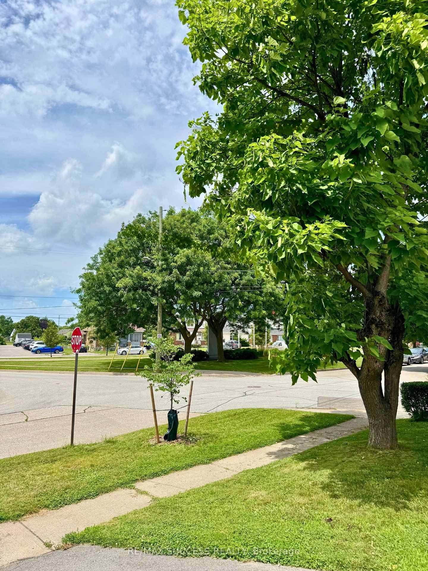 Photo 24 of 78 Currie Street, St. Catharines, Facer — HOMEH