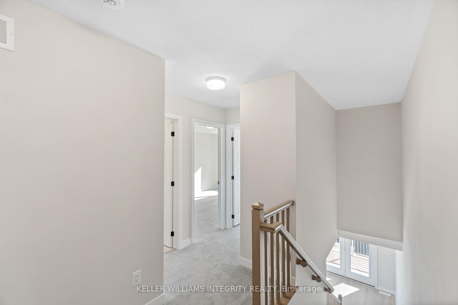 Photo 15 of 60 Stitch Mews, Ottawa, Goulbourn Twp From Franktown Rd/South To Rideau — HOMEH