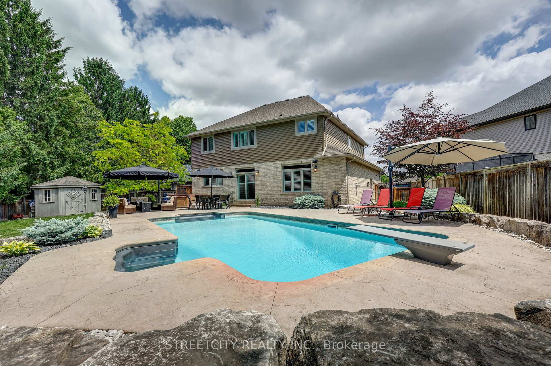 Photo 5 of 26 Tanager Place, St. Thomas — HOMEH