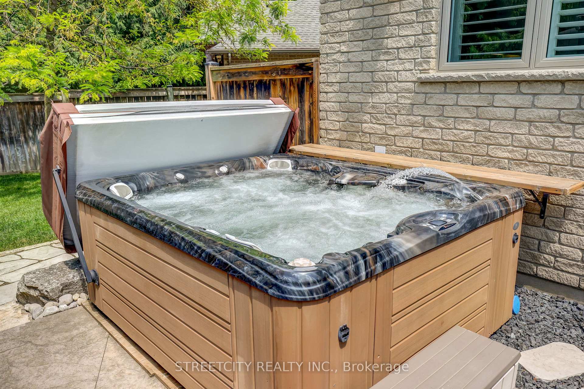 Photo 8 of 26 Tanager Place, St. Thomas — HOMEH