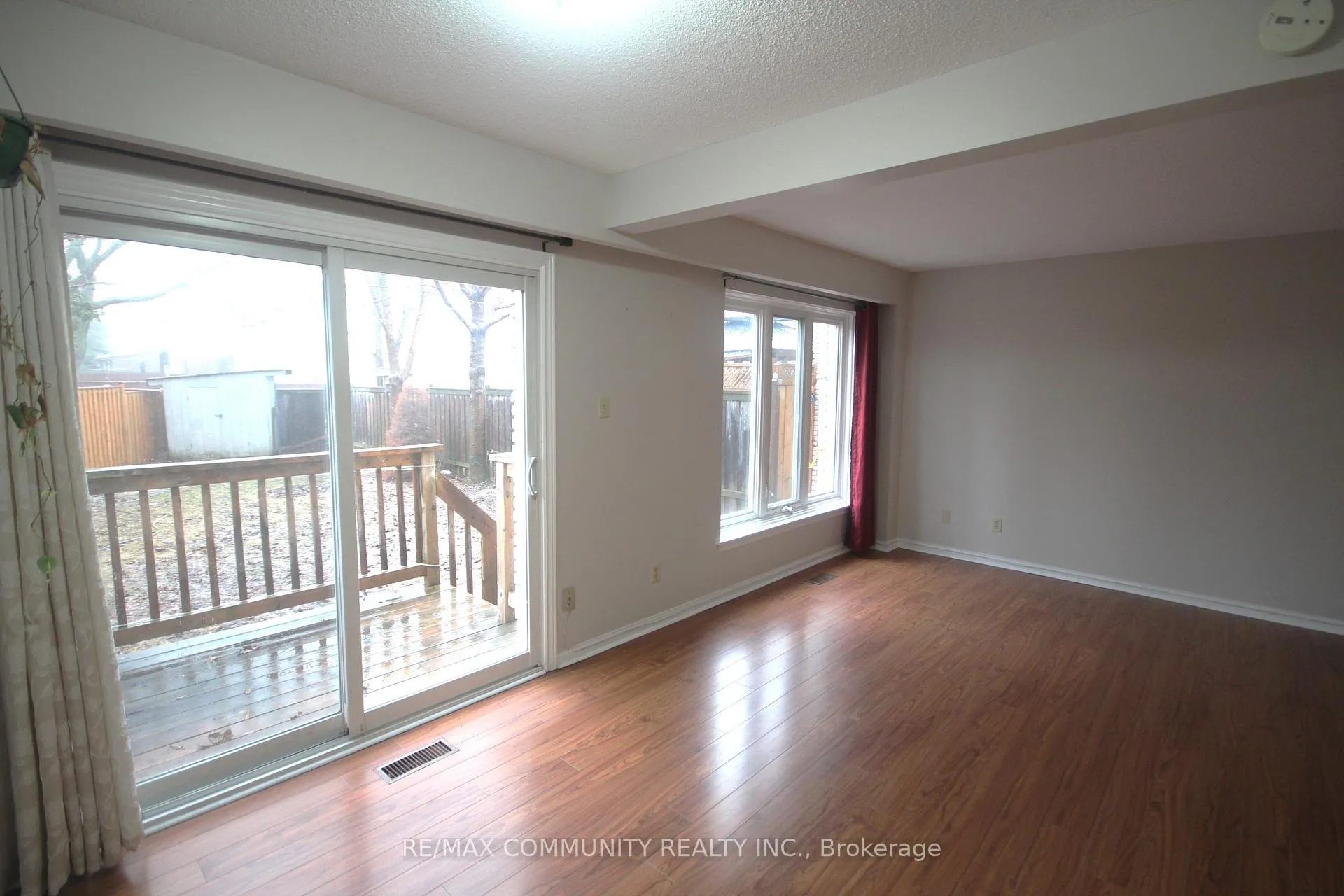 Photo 8 of 172 Bellamy Road, Scarborough, Eglinton East — HOMEH