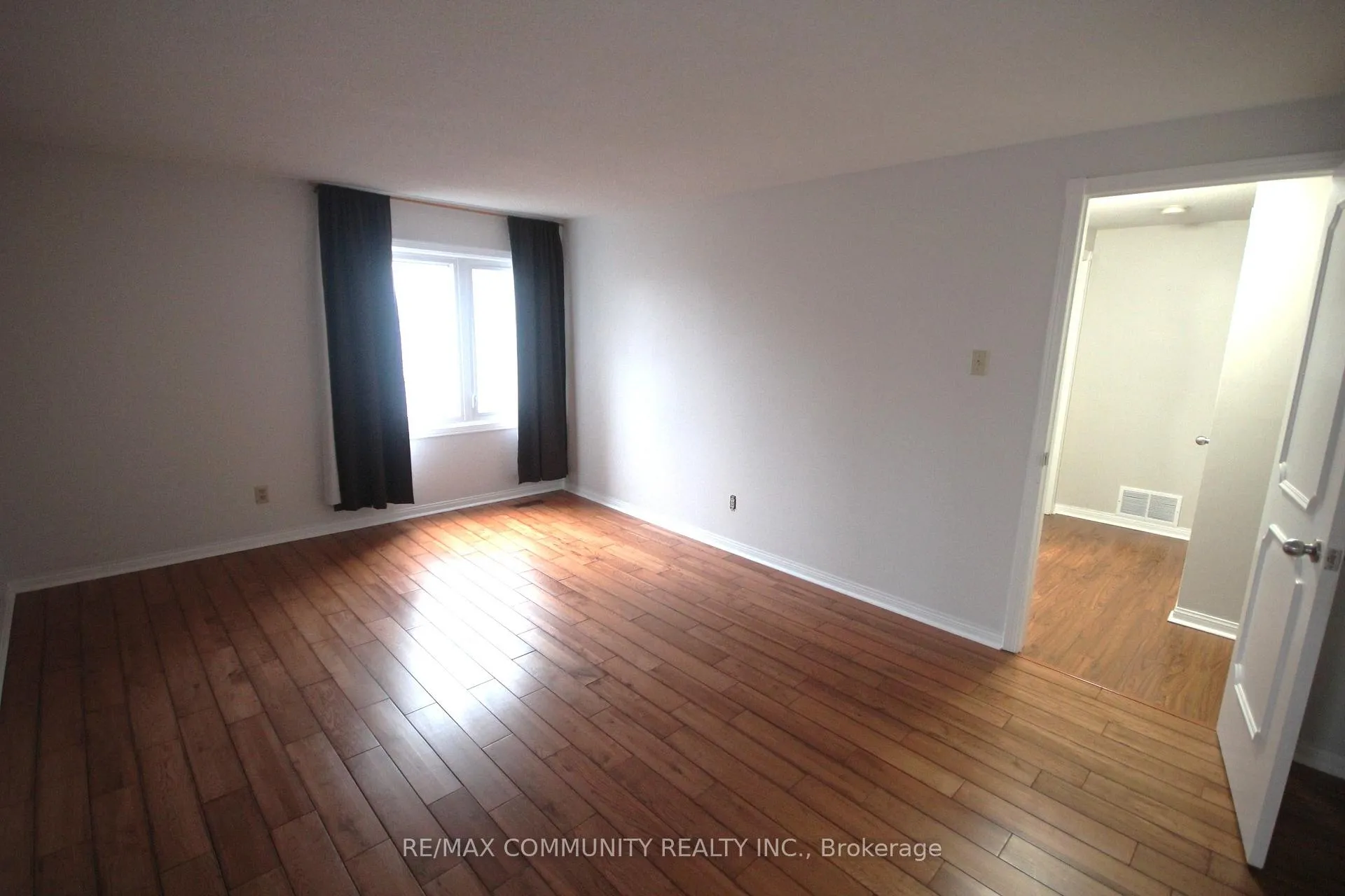 Photo 15 of 172 Bellamy Road, Scarborough, Eglinton East — HOMEH