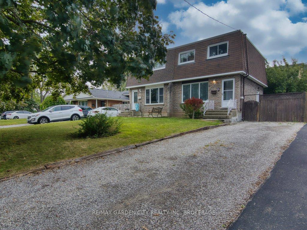 Photo 1 of 18 Prince Paul Crescent, St. Catharines, Lakeport — HOMEH