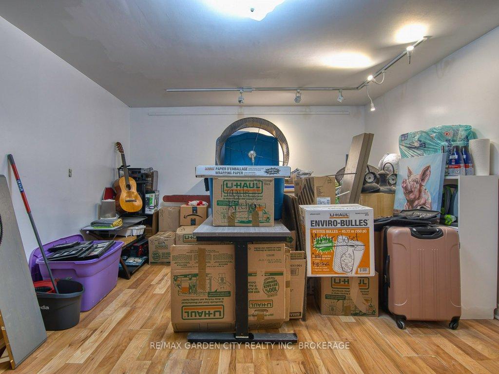 Photo 25 of 18 Prince Paul Crescent, St. Catharines, Lakeport — HOMEH