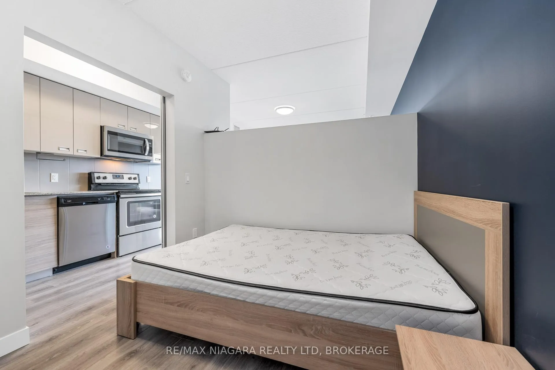 Photo 16 of Unit 504, 308 Lester Street, Waterloo — HOMEH