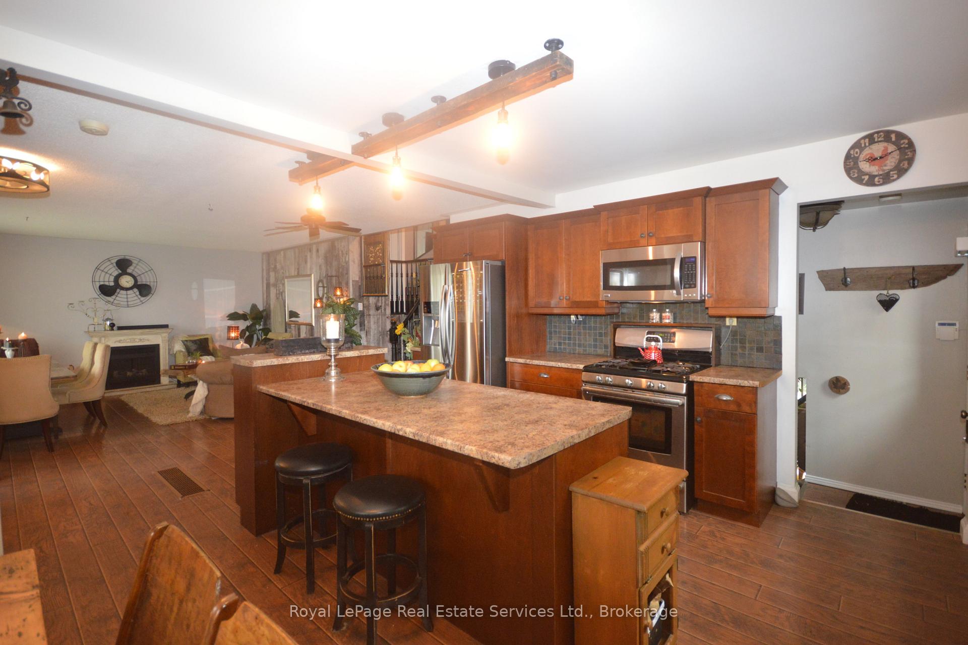 Photo 10 of 29 Mclarty Drive, St. Thomas — HOMEH