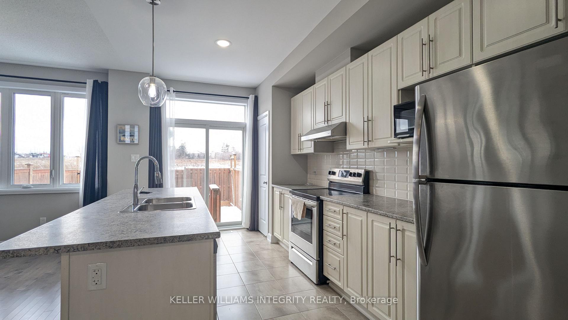 Photo 9 of 181 Bandelier Way S, Ottawa, Stittsville (North) — HOMEH