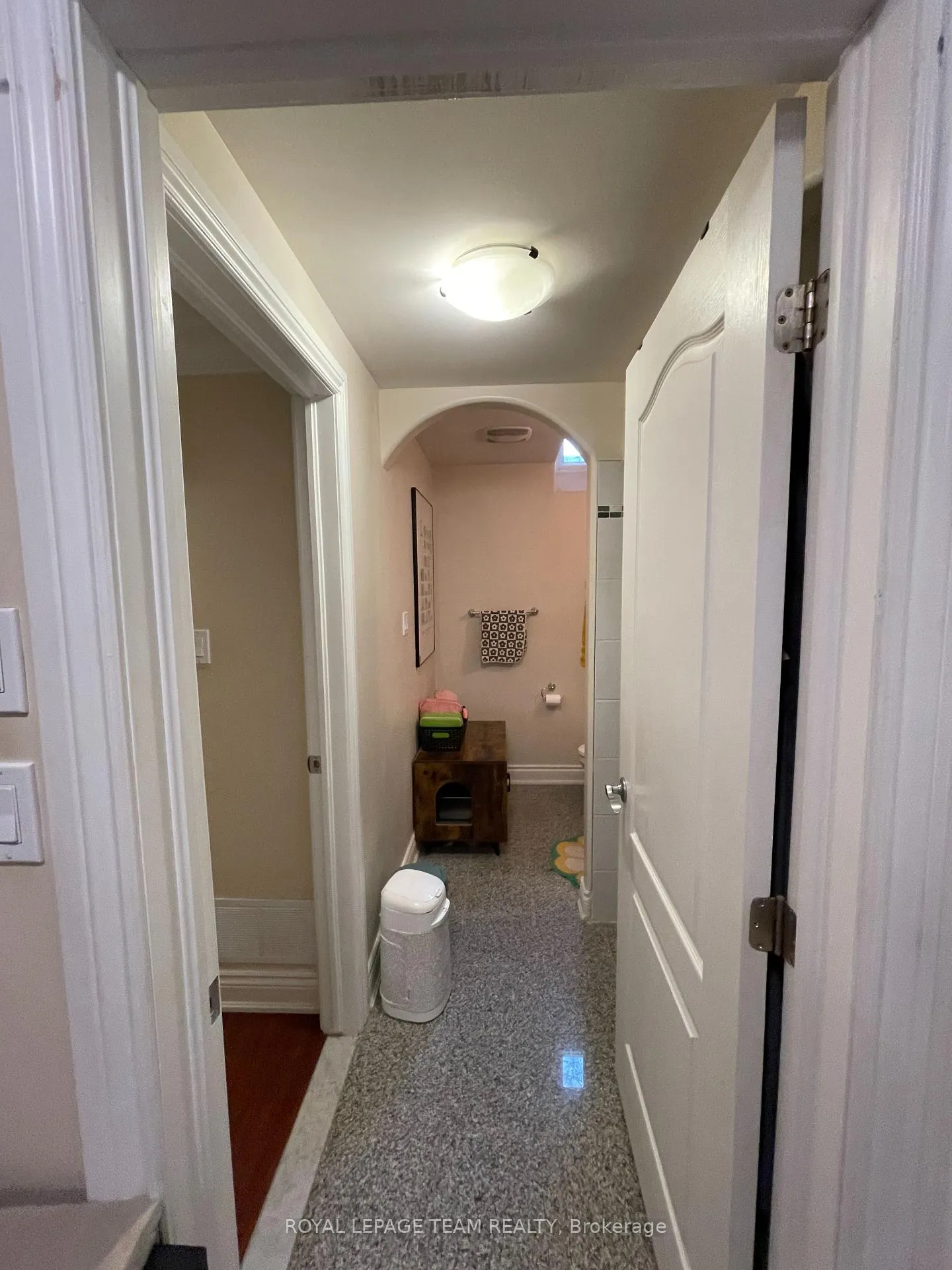 Photo 10 of Unit B, 526 Hilson Avenue, Ottawa, Westboro/Hampton Park — HOMEH