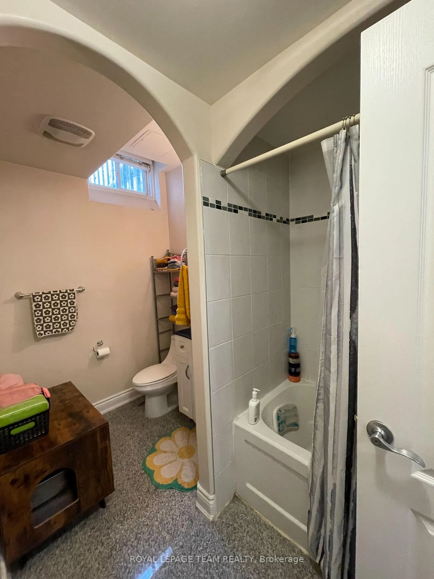 Photo 11 of Unit B, 526 Hilson Avenue, Ottawa, Westboro/Hampton Park — HOMEH