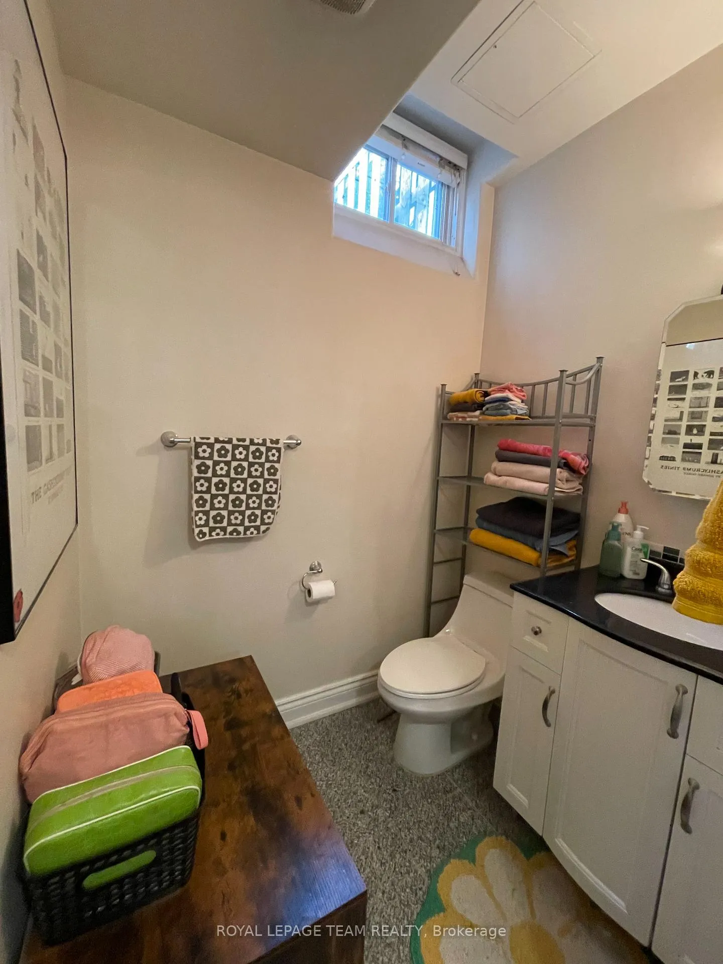 Photo 12 of Unit B, 526 Hilson Avenue, Ottawa, Westboro/Hampton Park — HOMEH