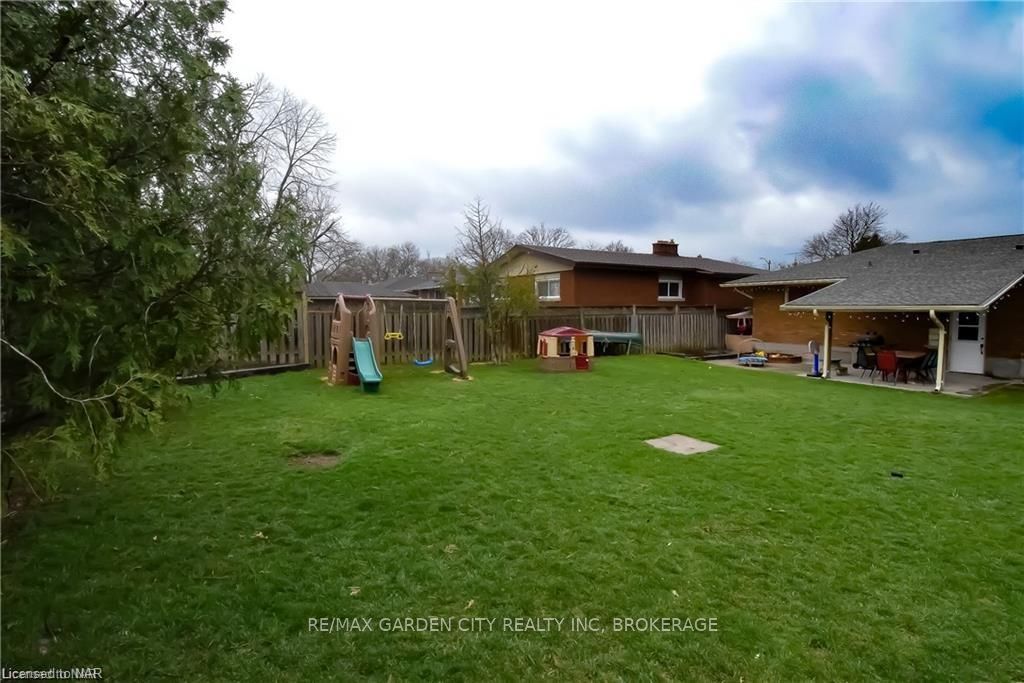 Photo 9 of Unit Lower, 24 Clearview Heights, St. Catharines, Burleigh Hill — HOMEH