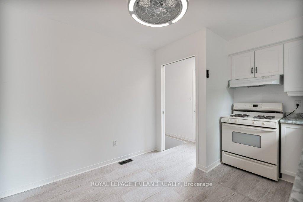 Photo 9 of 23 Steele Street, St. Thomas — HOMEH