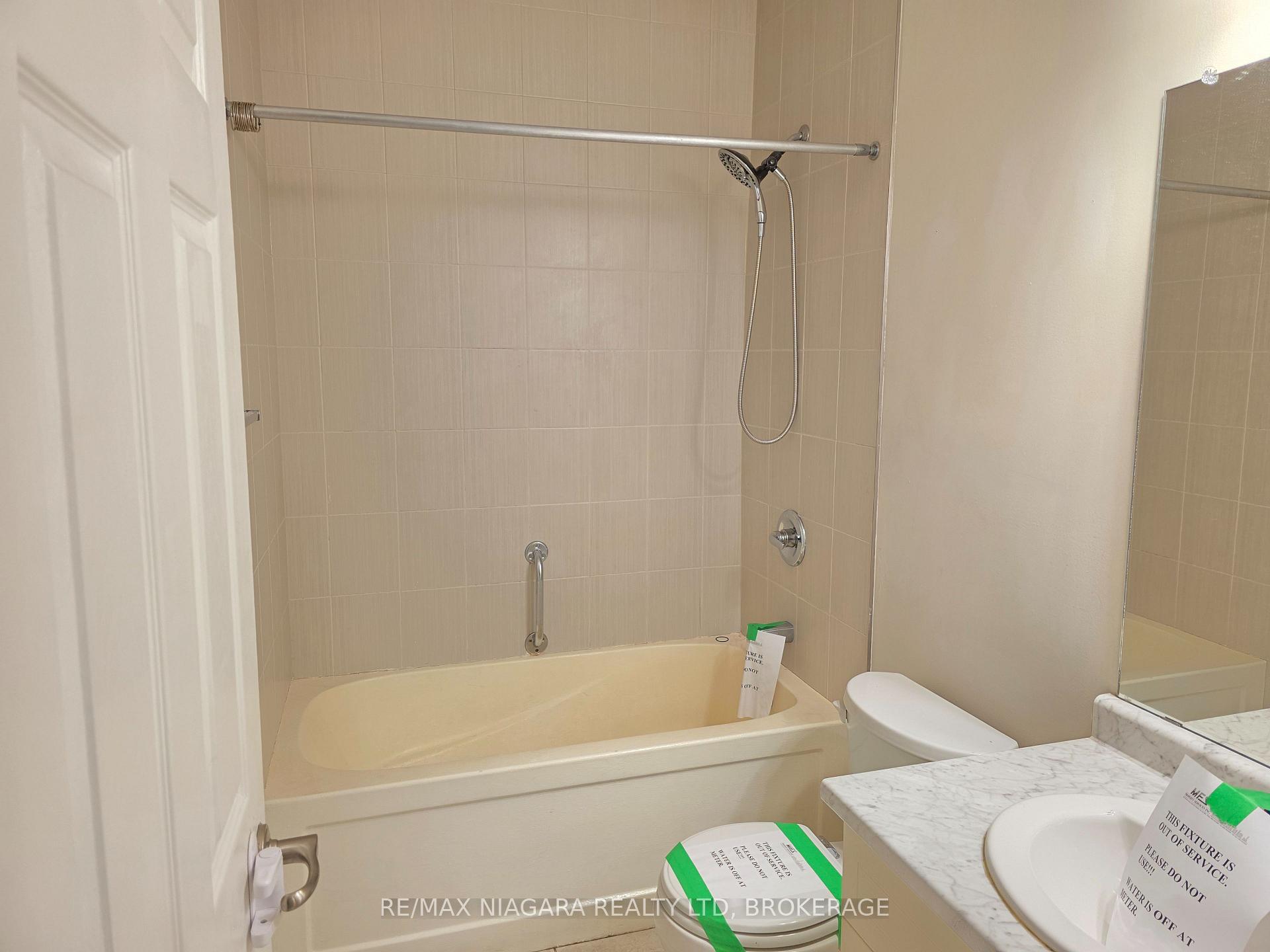 Photo 16 of 24 Ellis Avenue, St. Catharines, Oakdale — HOMEH
