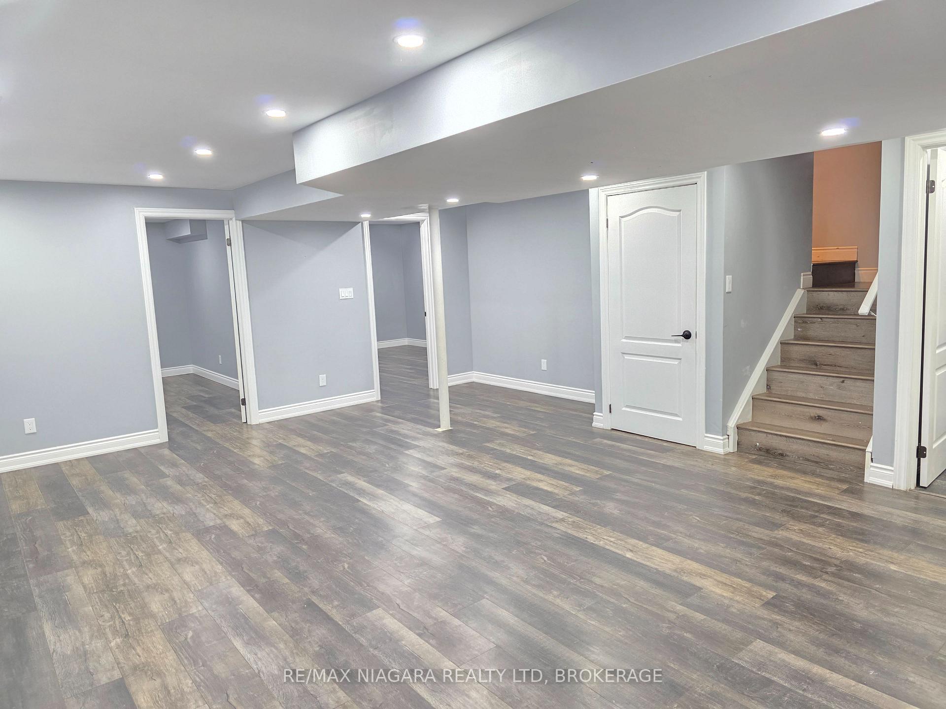 Photo 18 of 24 Ellis Avenue, St. Catharines, Oakdale — HOMEH