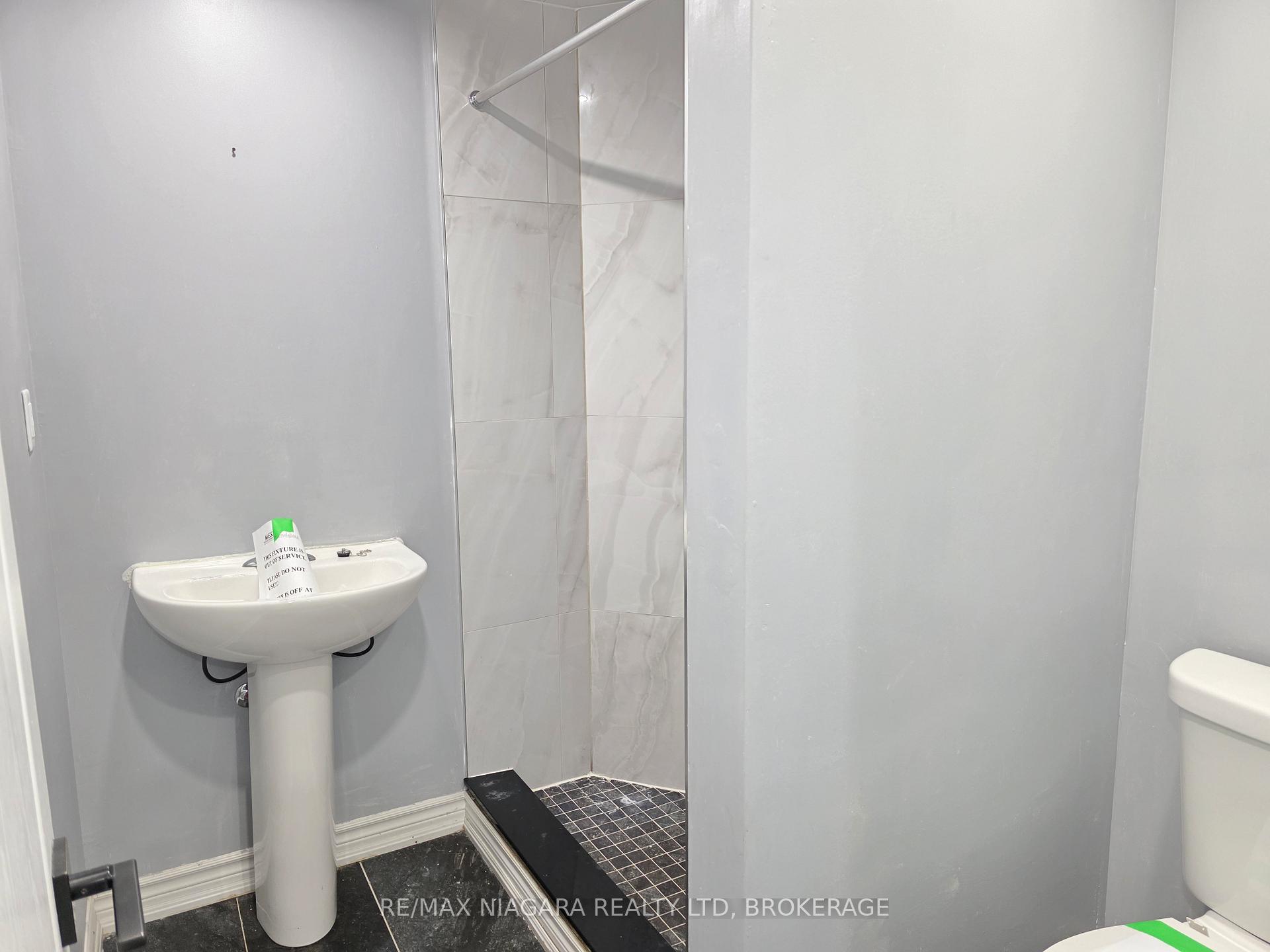 Photo 21 of 24 Ellis Avenue, St. Catharines, Oakdale — HOMEH