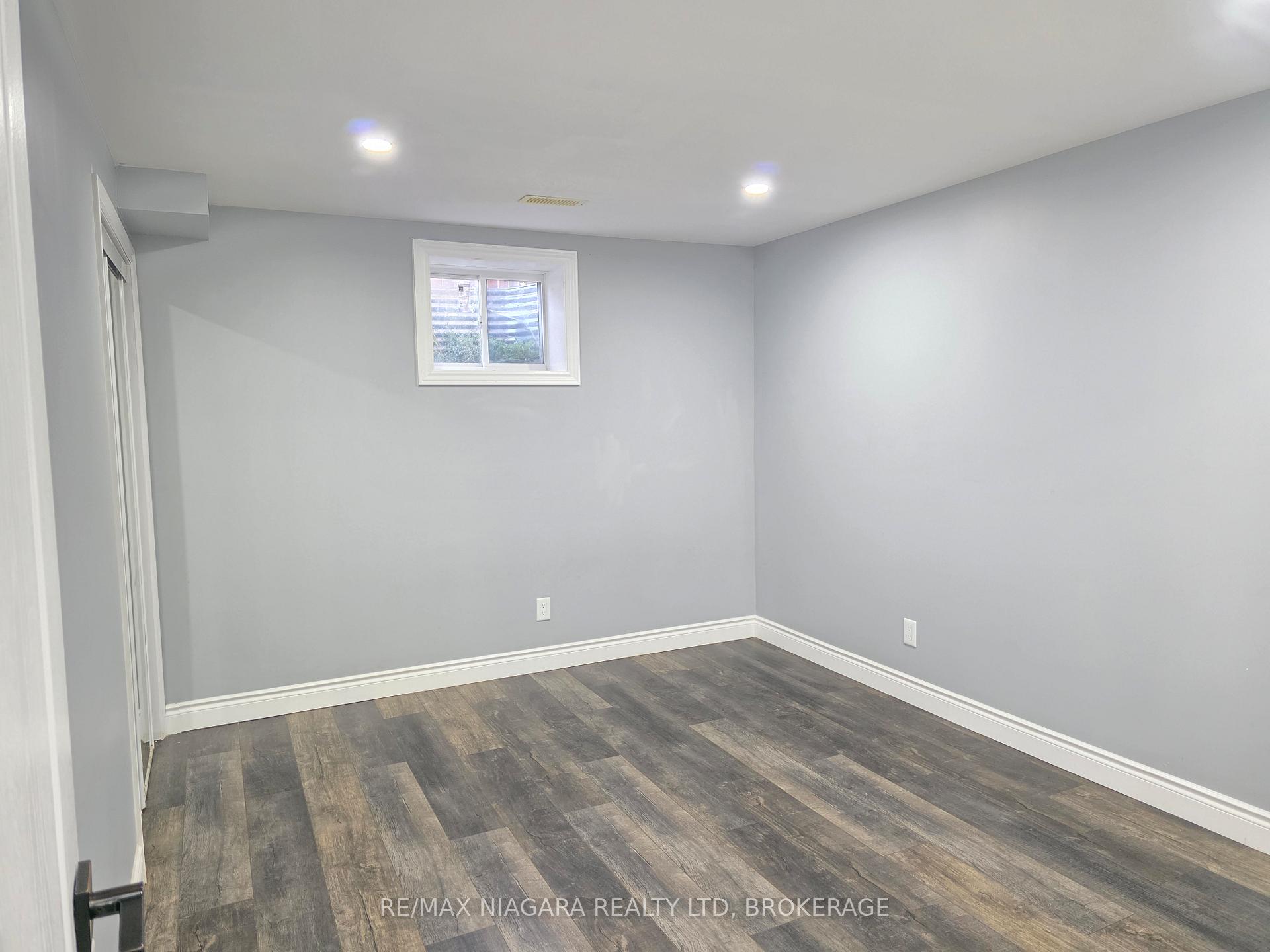 Photo 23 of 24 Ellis Avenue, St. Catharines, Oakdale — HOMEH