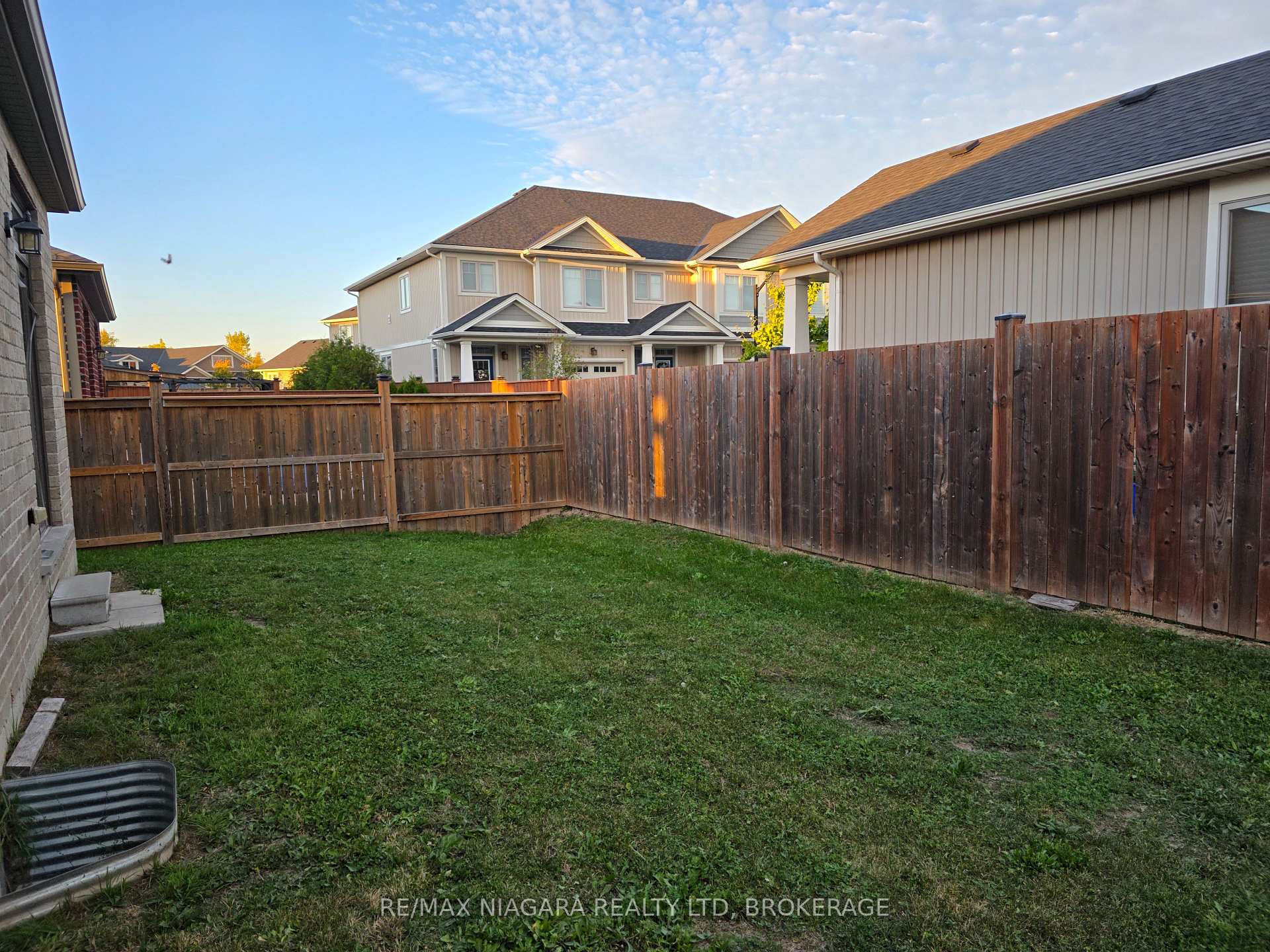 Photo 27 of 24 Ellis Avenue, St. Catharines, Oakdale — HOMEH