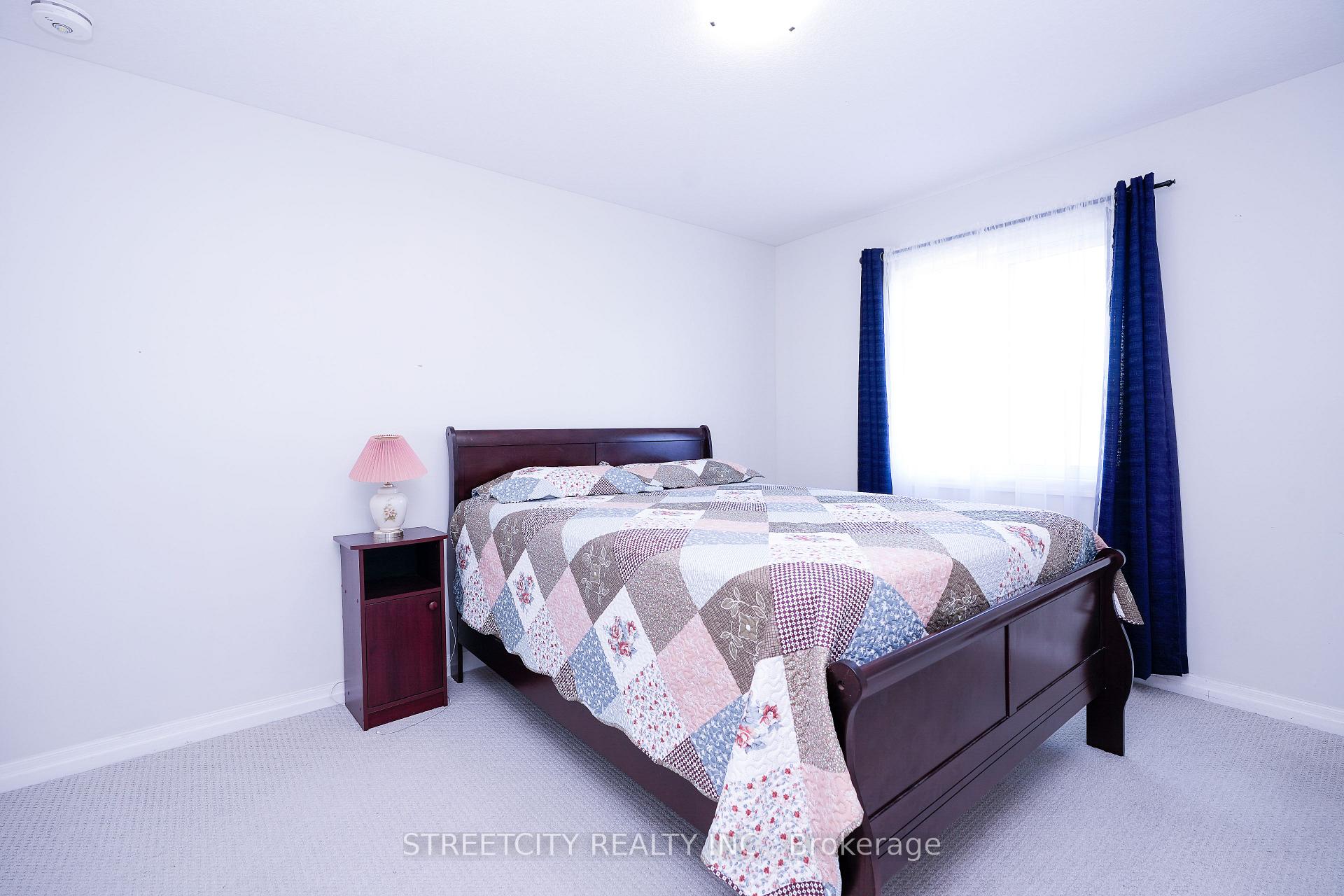 Photo 18 of 58 Honey Bend Street E, St. Thomas — HOMEH
