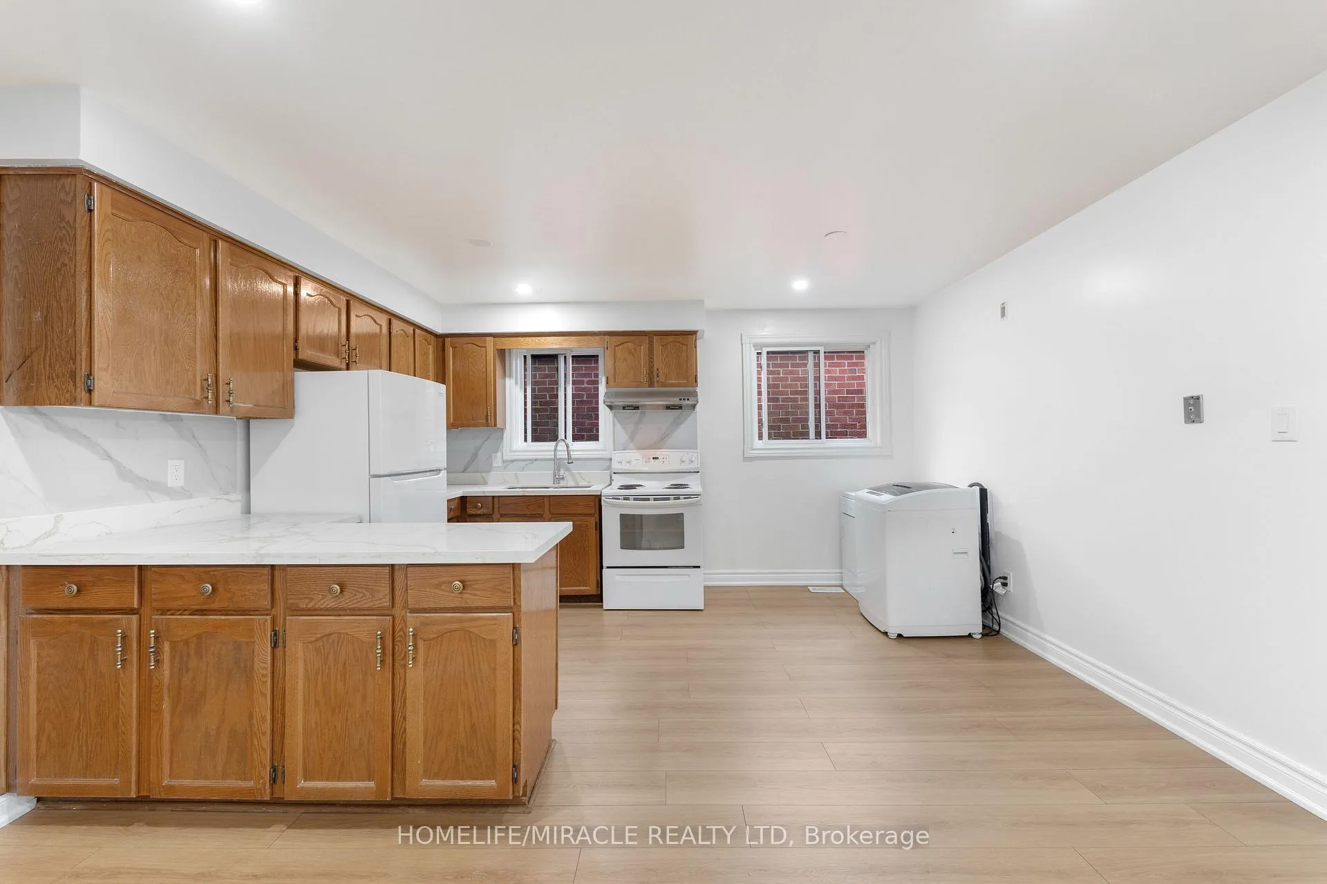 Photo 11 of 4 Greendowns Drive, Scarborough, Scarborough Village — HOMEH