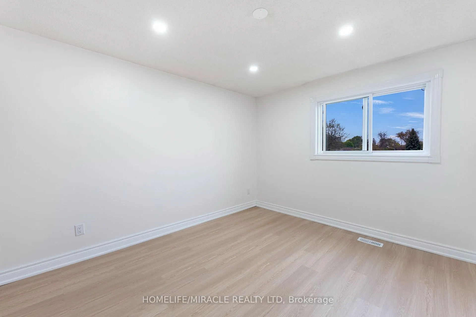 Photo 28 of 4 Greendowns Drive, Scarborough, Scarborough Village — HOMEH