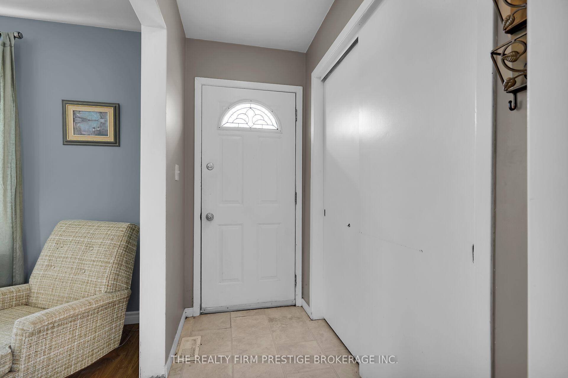 Photo 5 of 213 Highview Drive, St. Thomas — HOMEH