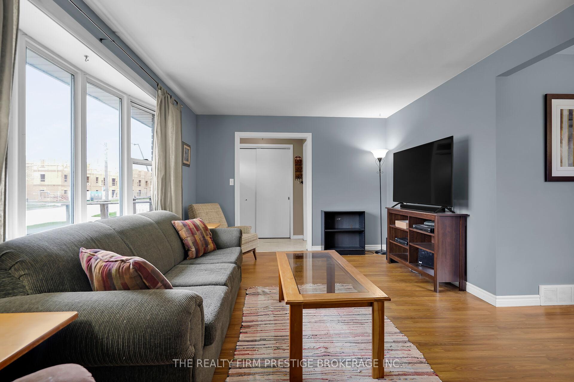 Photo 8 of 213 Highview Drive, St. Thomas — HOMEH