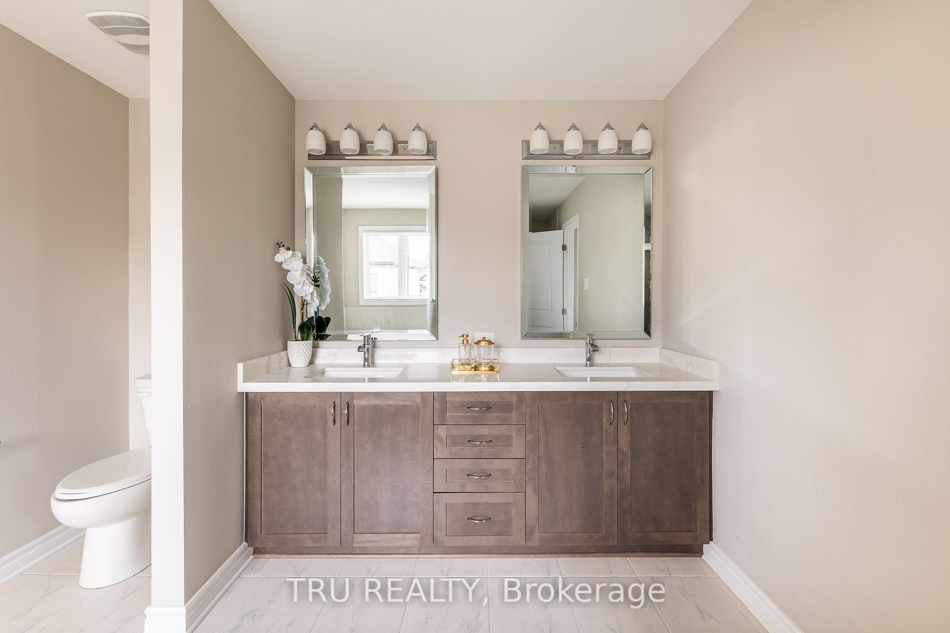Photo 25 of 121 Discovery Crescent, Ottawa, Stittsville (North) — HOMEH