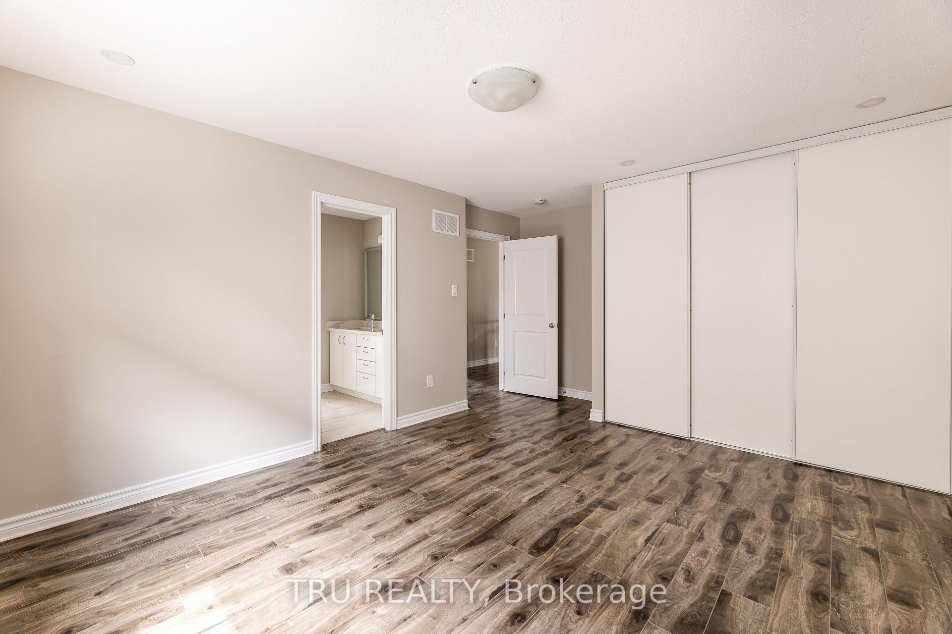 Photo 29 of 121 Discovery Crescent, Ottawa, Stittsville (North) — HOMEH