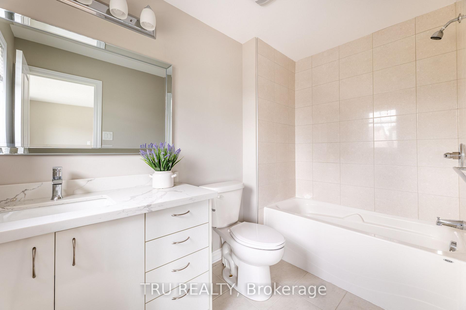Photo 37 of 121 Discovery Crescent, Ottawa, Stittsville (North) — HOMEH