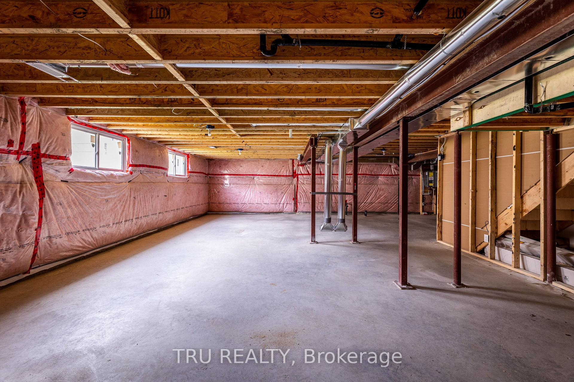 Photo 38 of 121 Discovery Crescent, Ottawa, Stittsville (North) — HOMEH