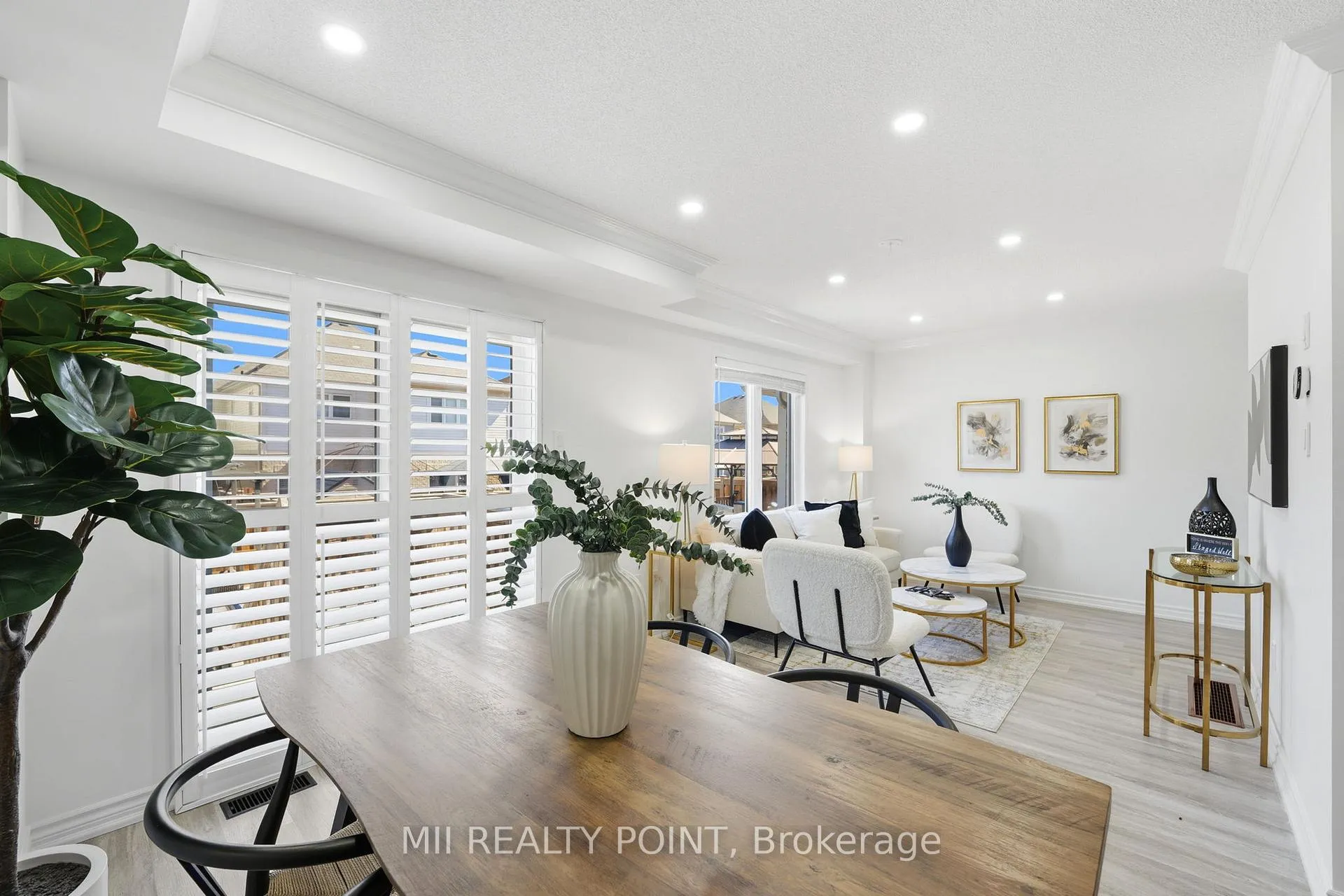 Photo 17 of 84 John Matthews Crescent, Clarington, Courtice — HOMEH