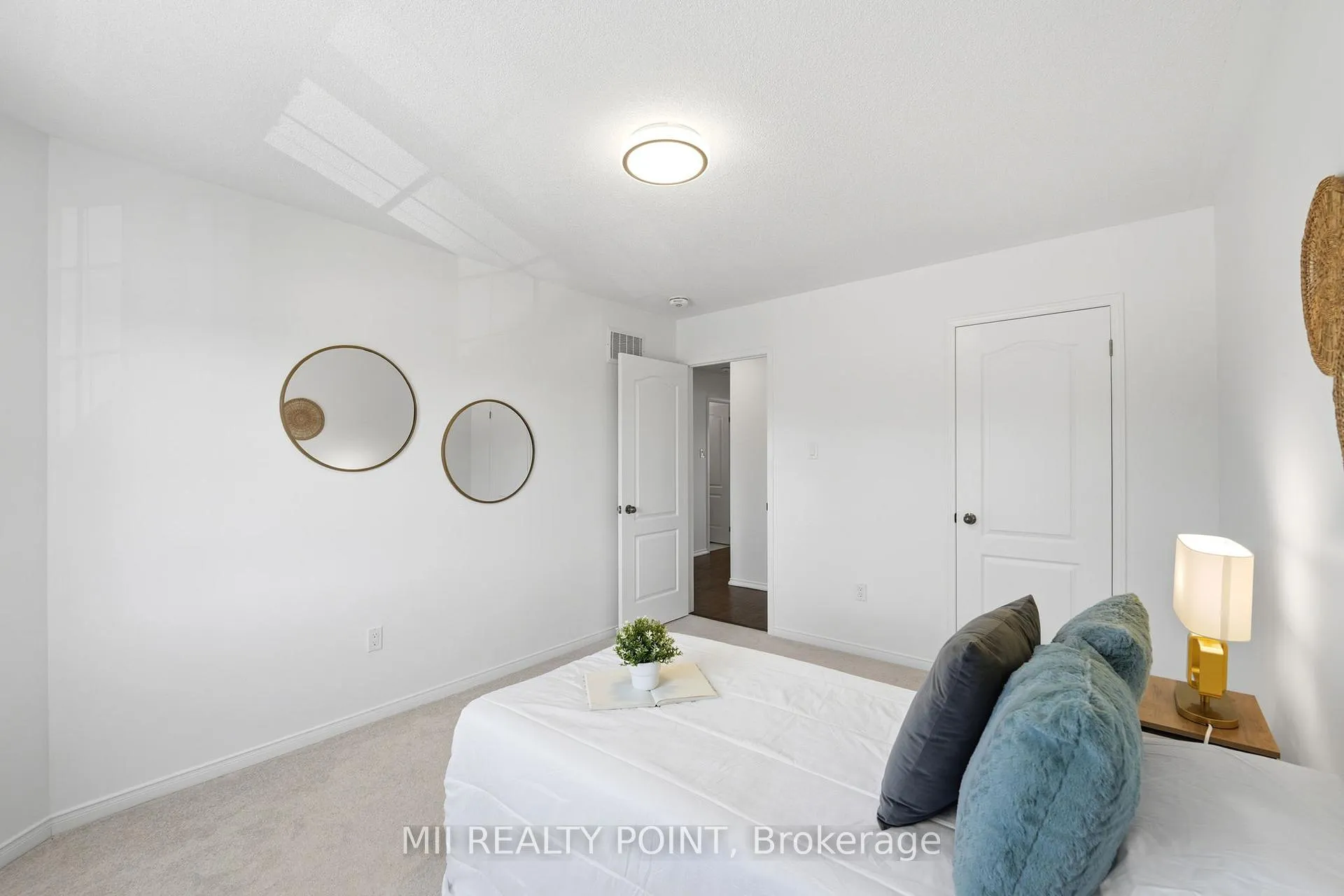 Photo 28 of 84 John Matthews Crescent, Clarington, Courtice — HOMEH