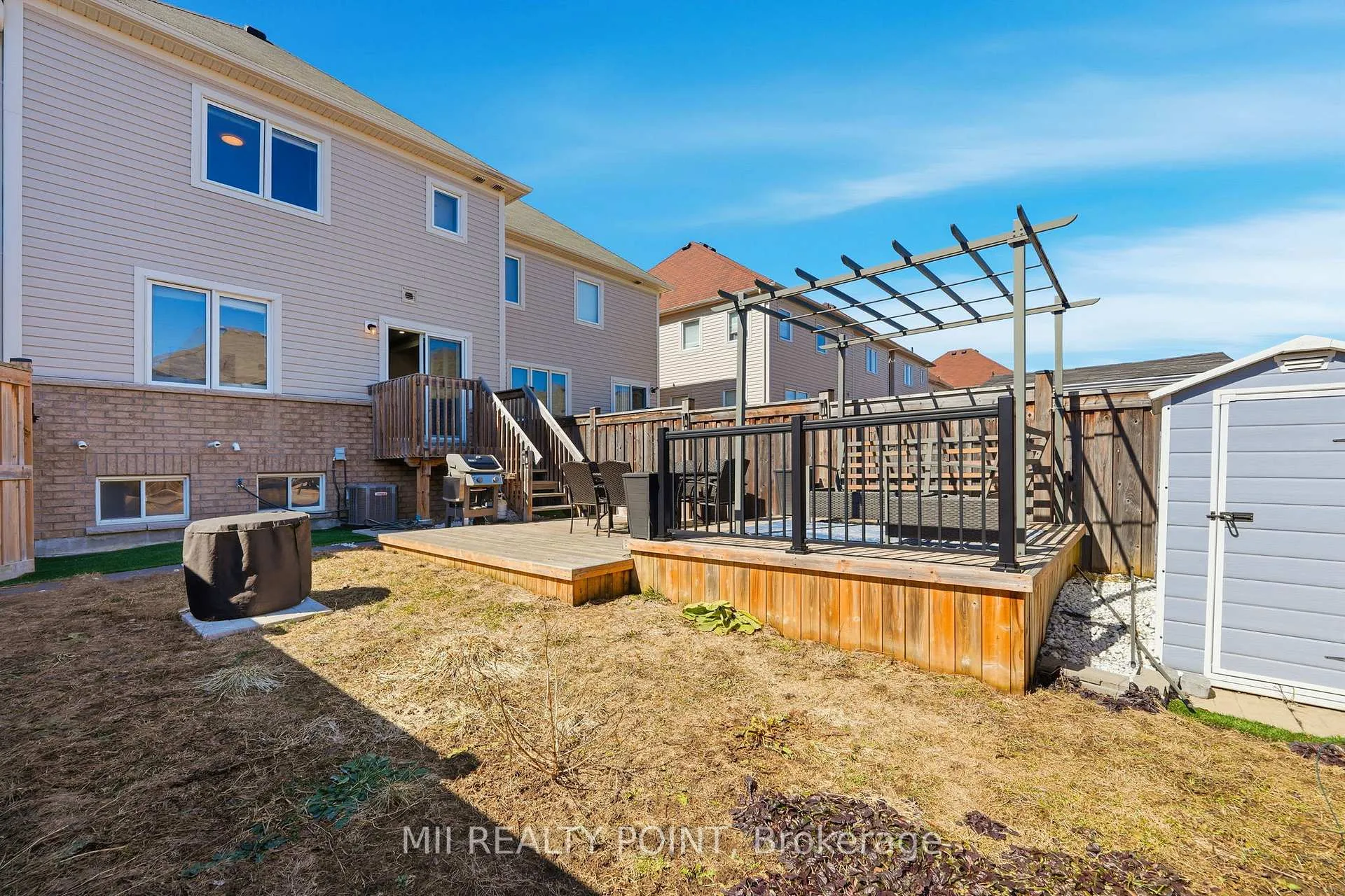Photo 39 of 84 John Matthews Crescent, Clarington, Courtice — HOMEH