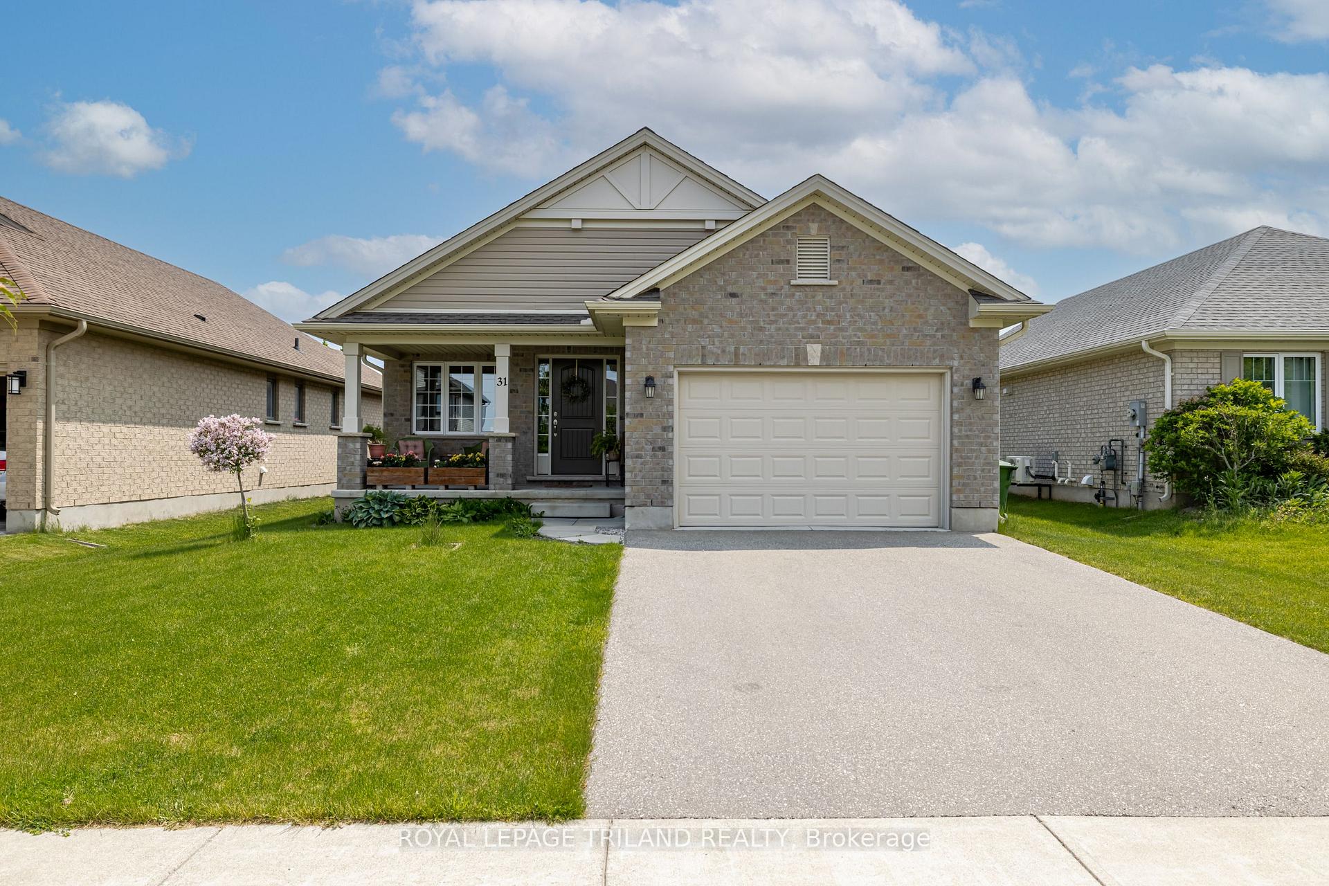 Front of 31 Acorn Trail