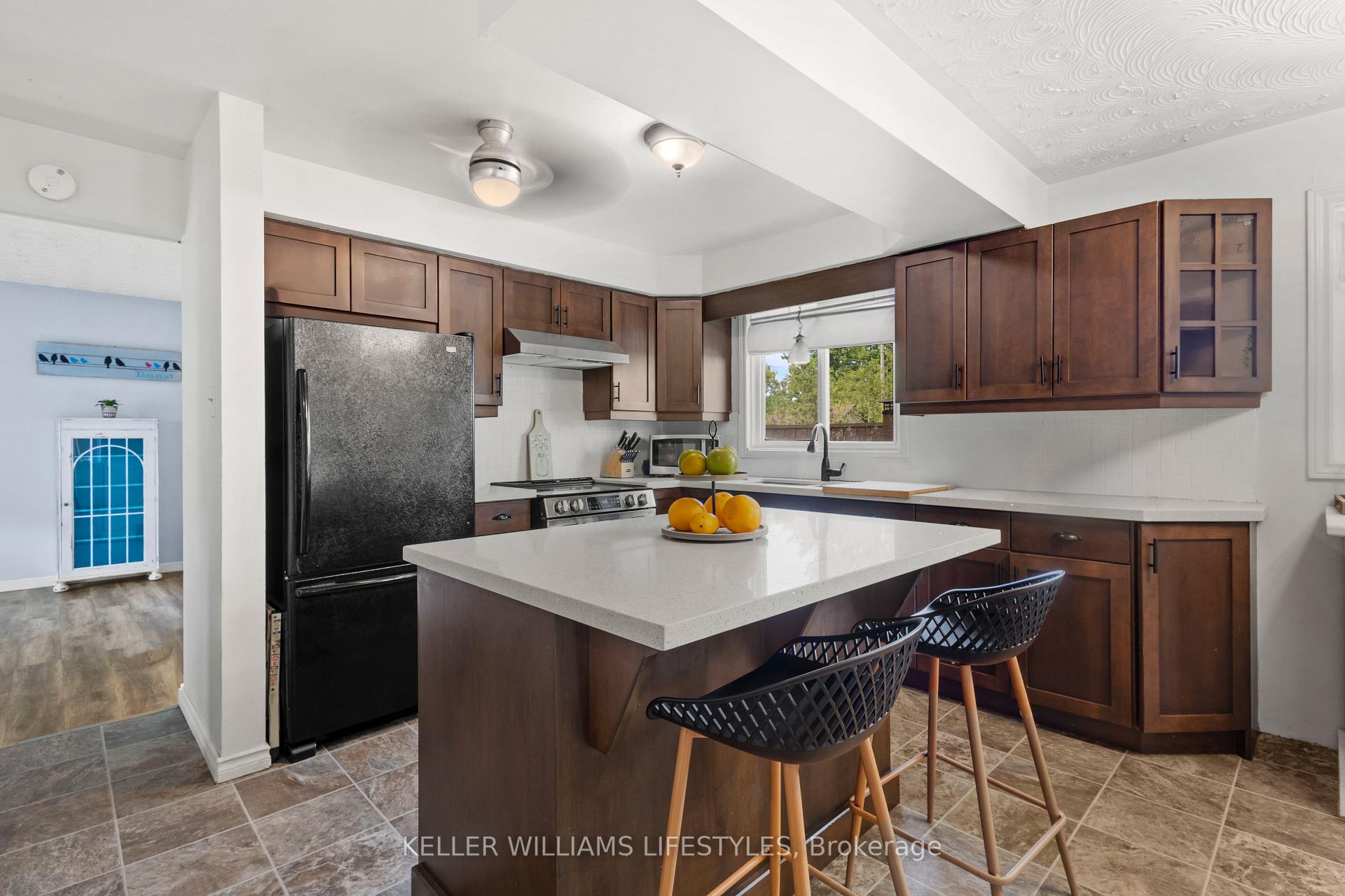 Photo 4 of 13 Idsardi Avenue, St. Thomas — HOMEH