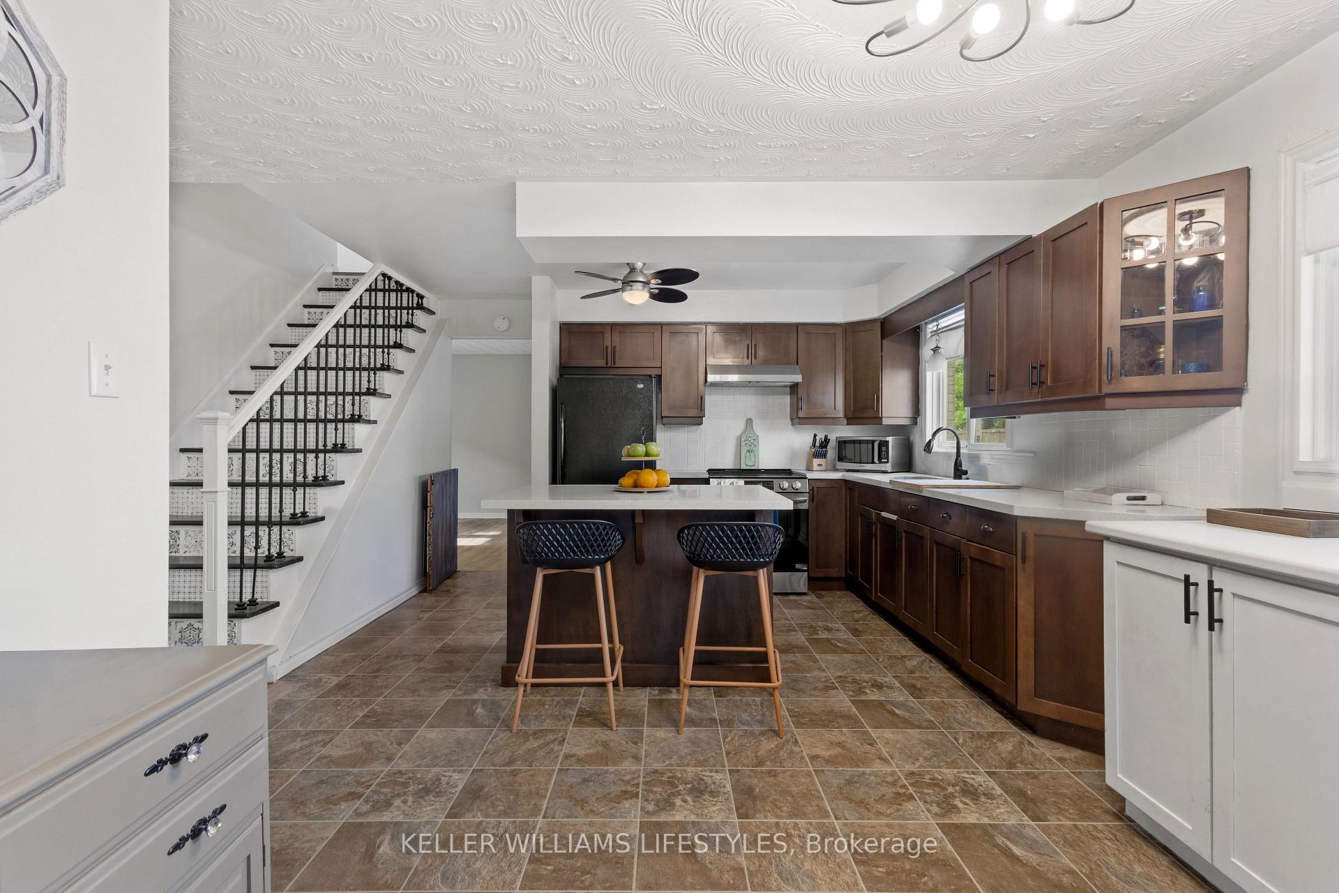 Photo 5 of 13 Idsardi Avenue, St. Thomas — HOMEH