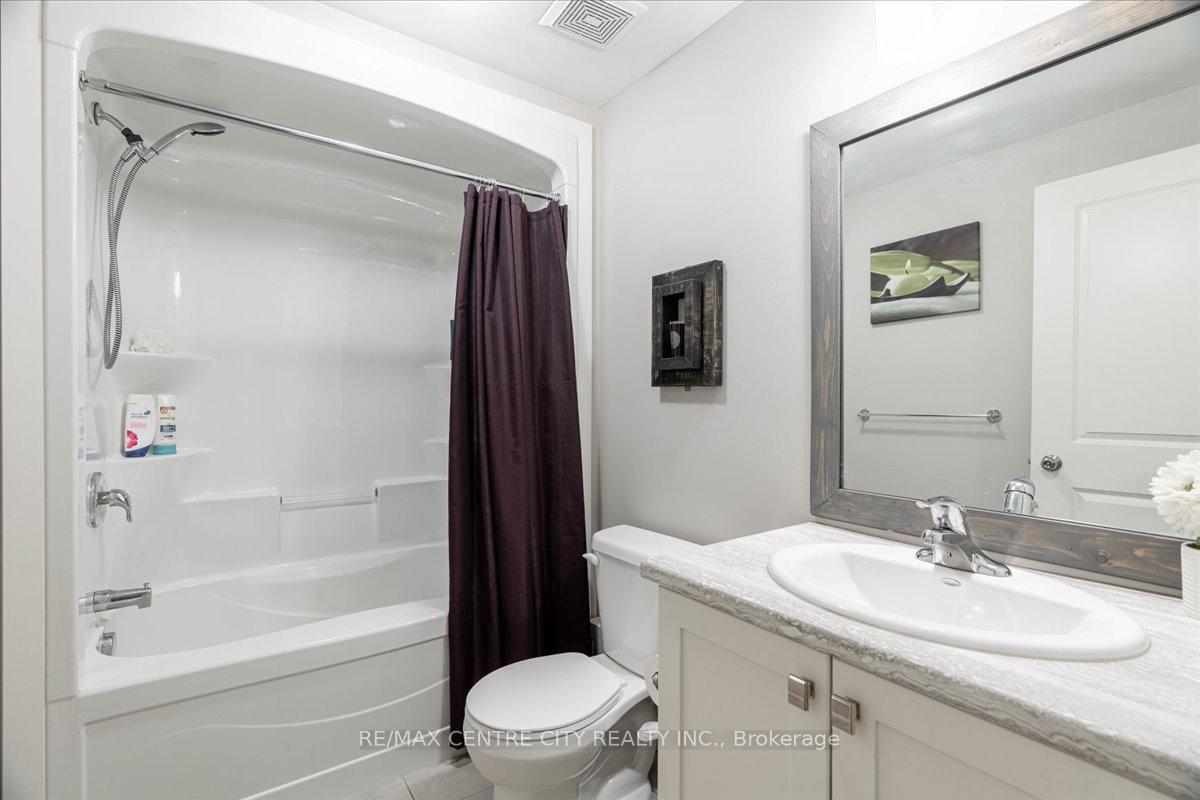 Photo 33 of 34 Empire Parkway, St. Thomas — HOMEH