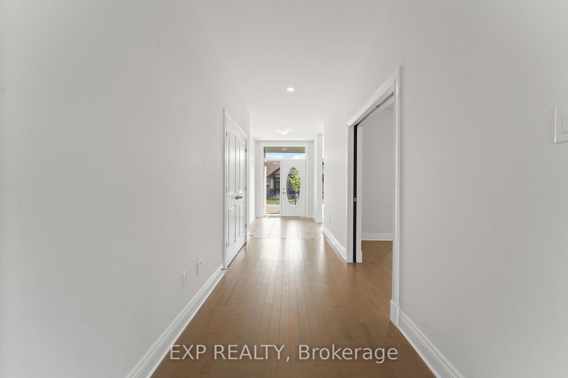 Photo 3 of 156 Finsbury Avenue E, Ottawa, Stittsville (South) — HOMEH