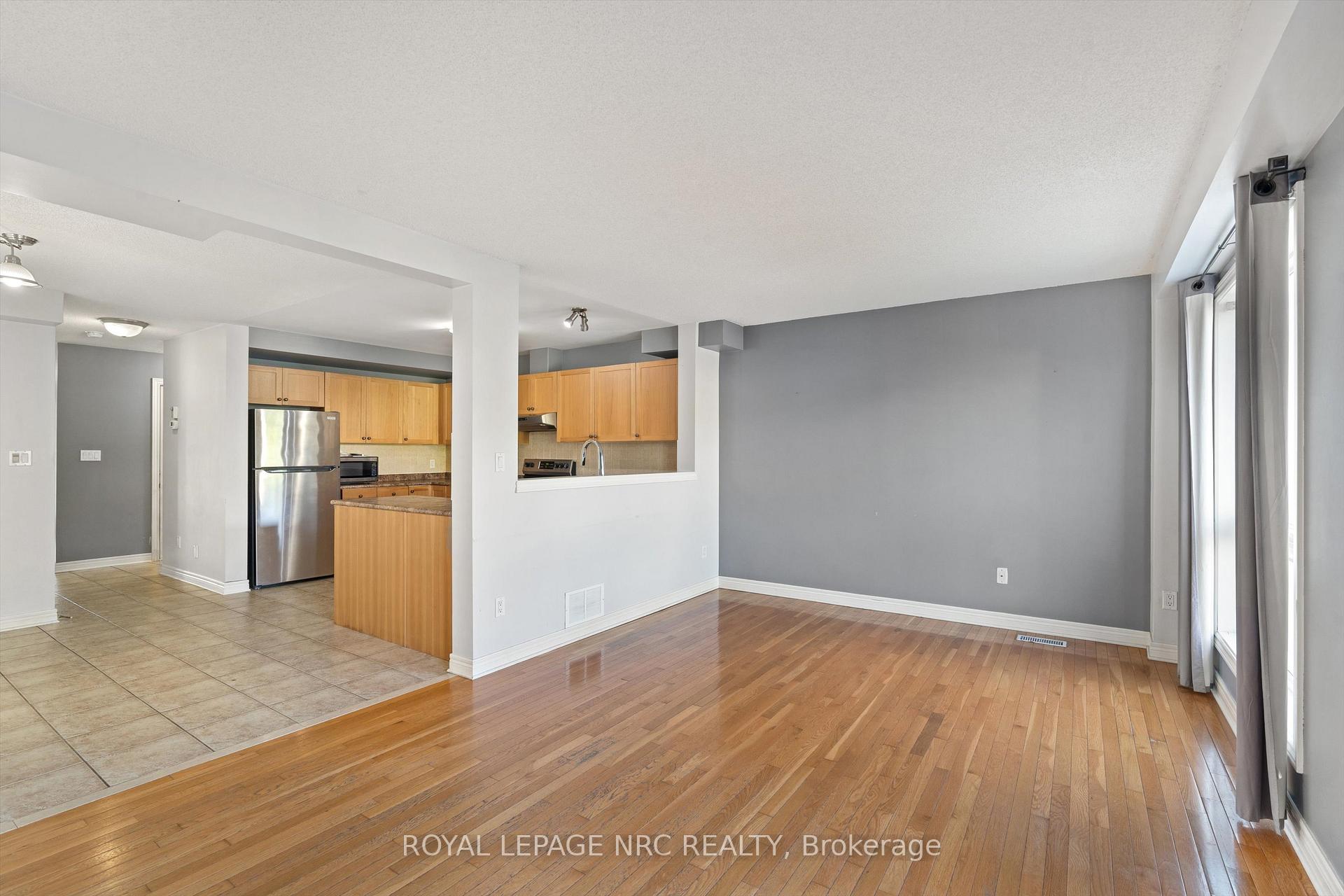 Photo 10 of 29 Mcbride Drive, St. Catharines, Rykert/Vansickle — HOMEH