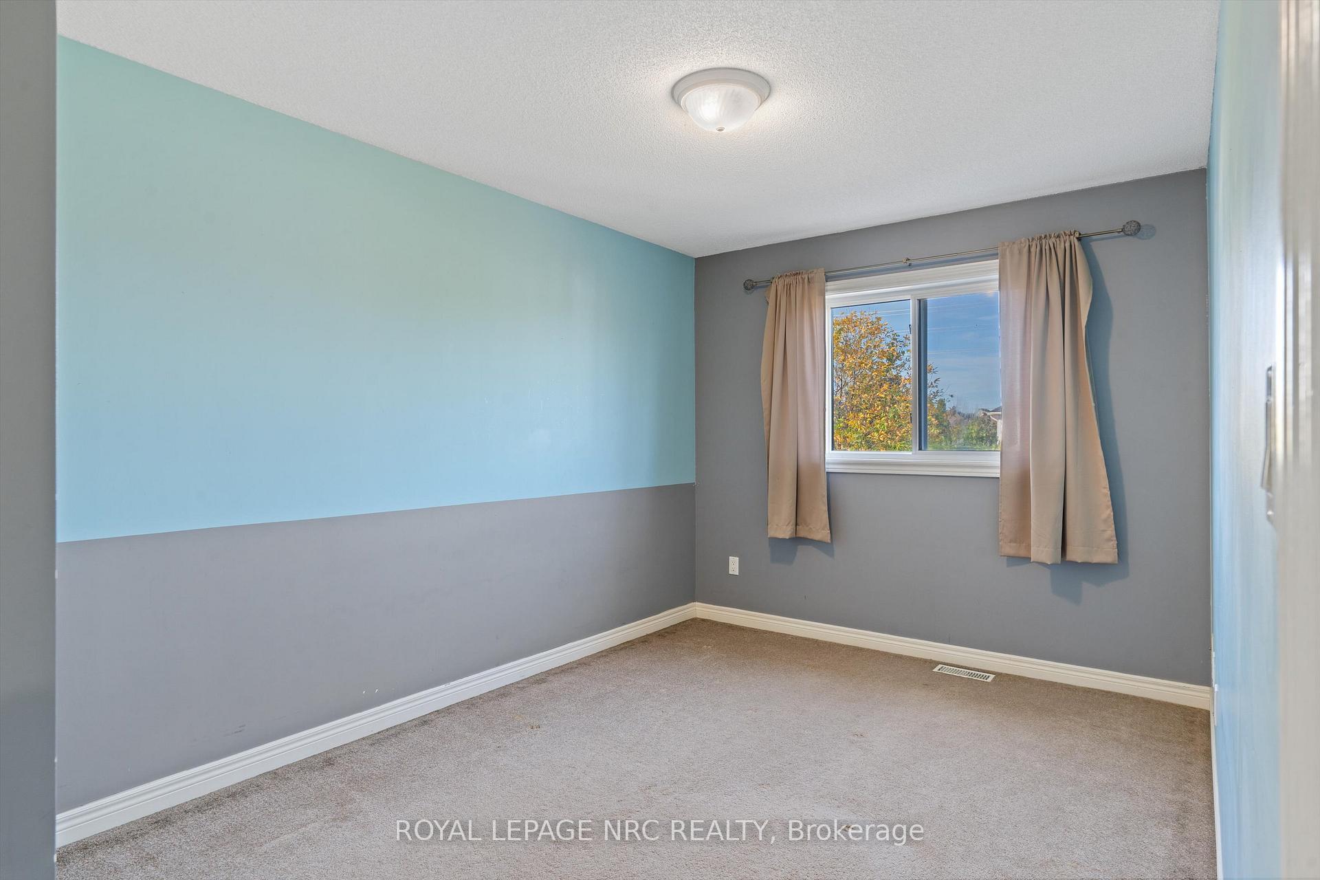 Photo 20 of 29 Mcbride Drive, St. Catharines, Rykert/Vansickle — HOMEH