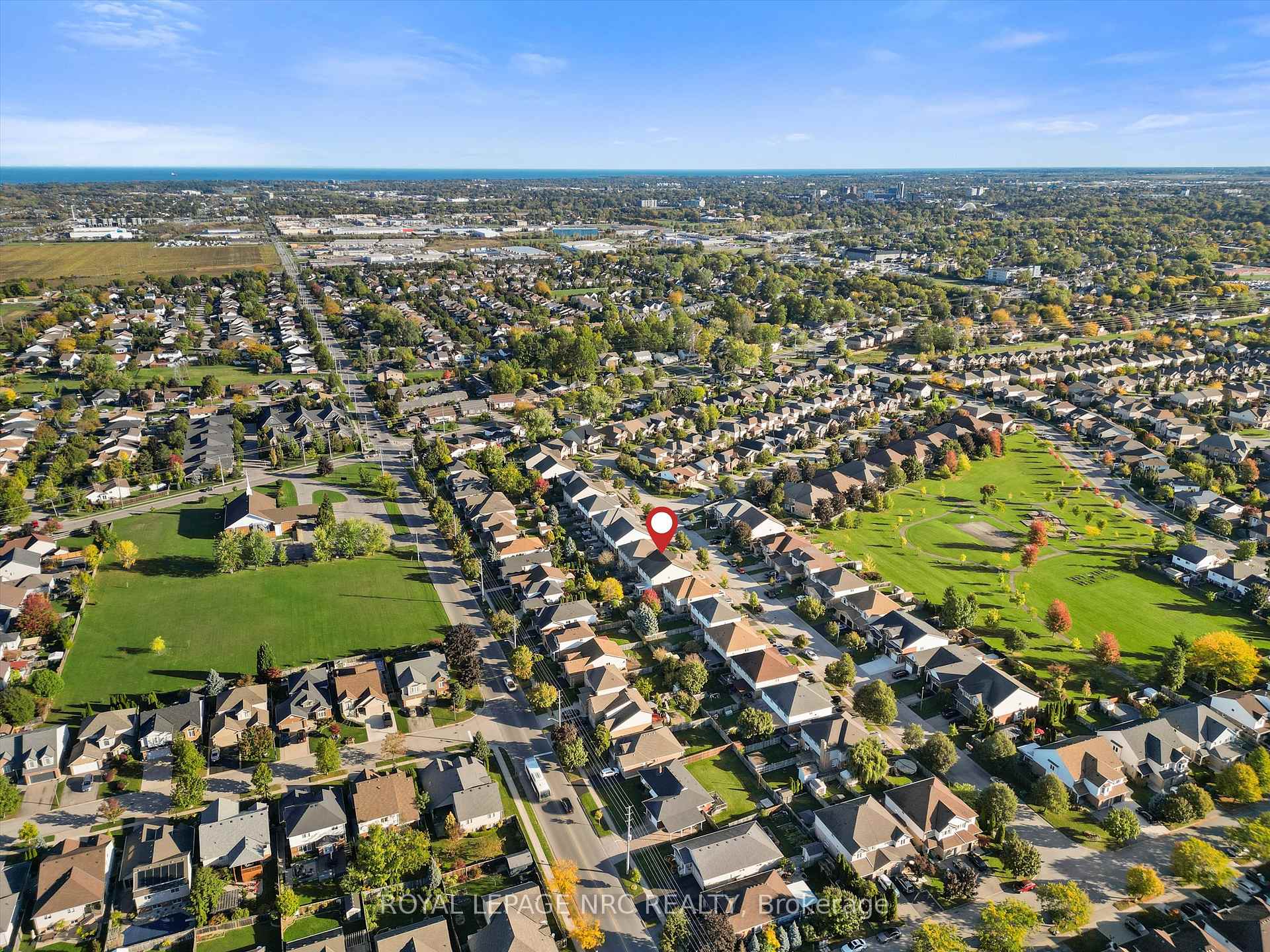 Photo 39 of 29 Mcbride Drive, St. Catharines, Rykert/Vansickle — HOMEH